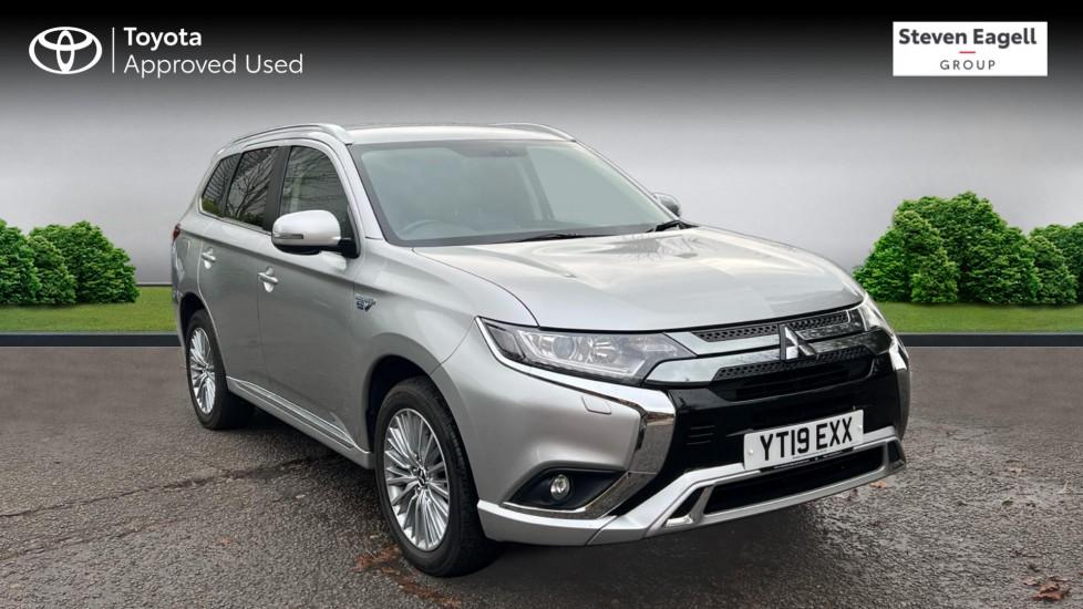 Main listing image - Mitsubishi Outlander Commercial