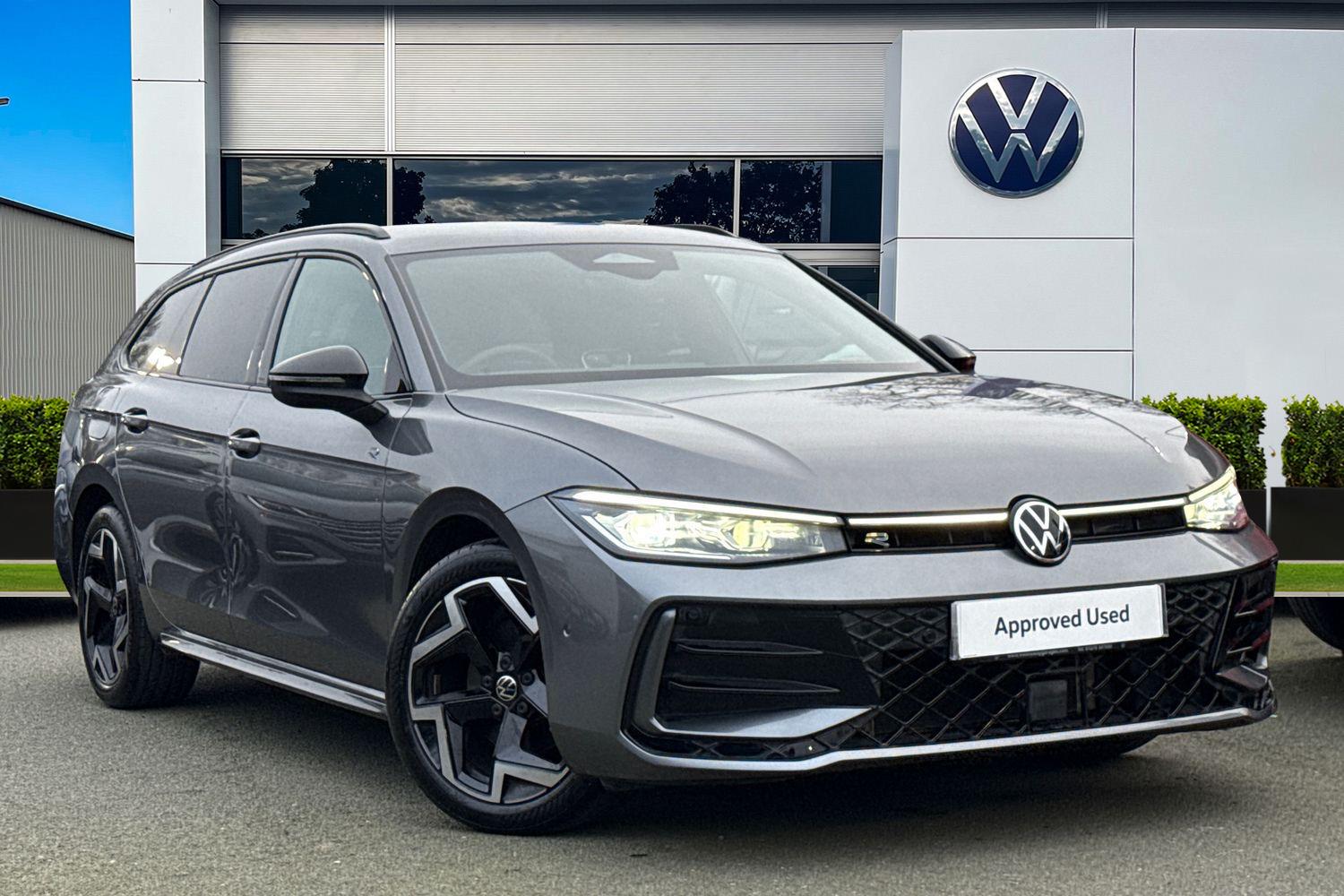 Main listing image - Volkswagen Passat Estate