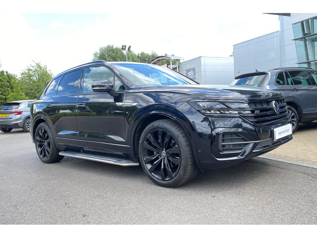 Main listing image - Volkswagen Touareg
