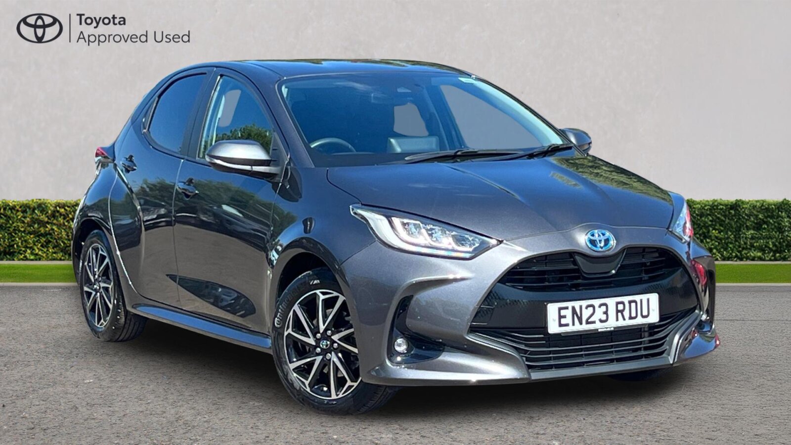 Main listing image - Toyota Yaris