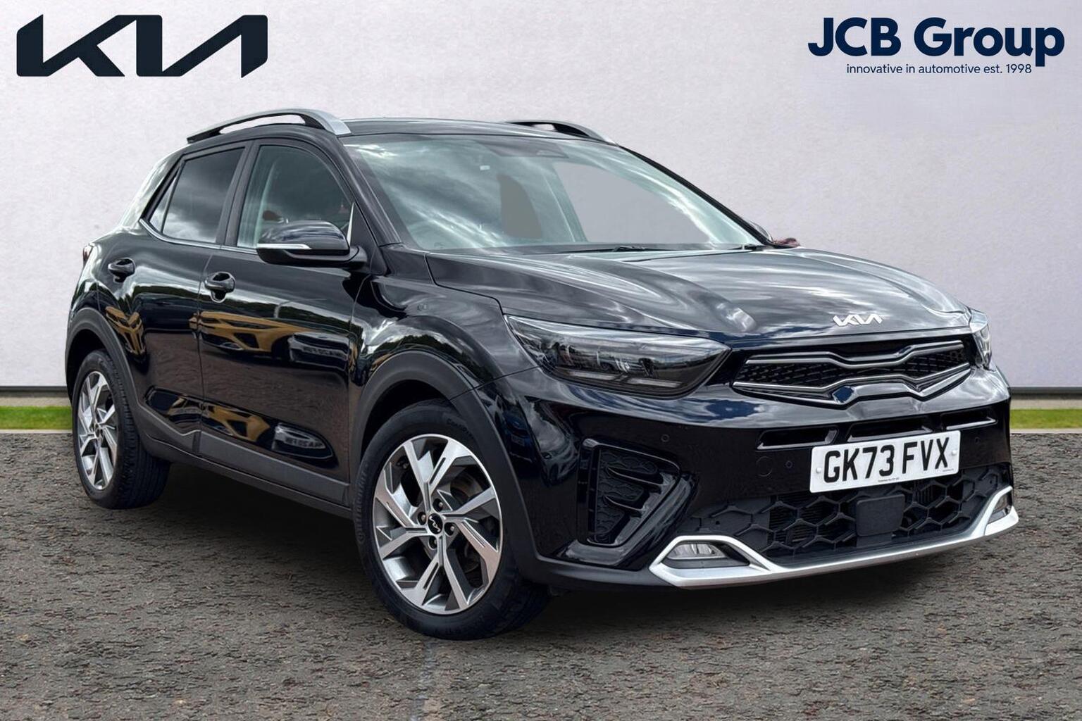 Main listing image - Kia Stonic