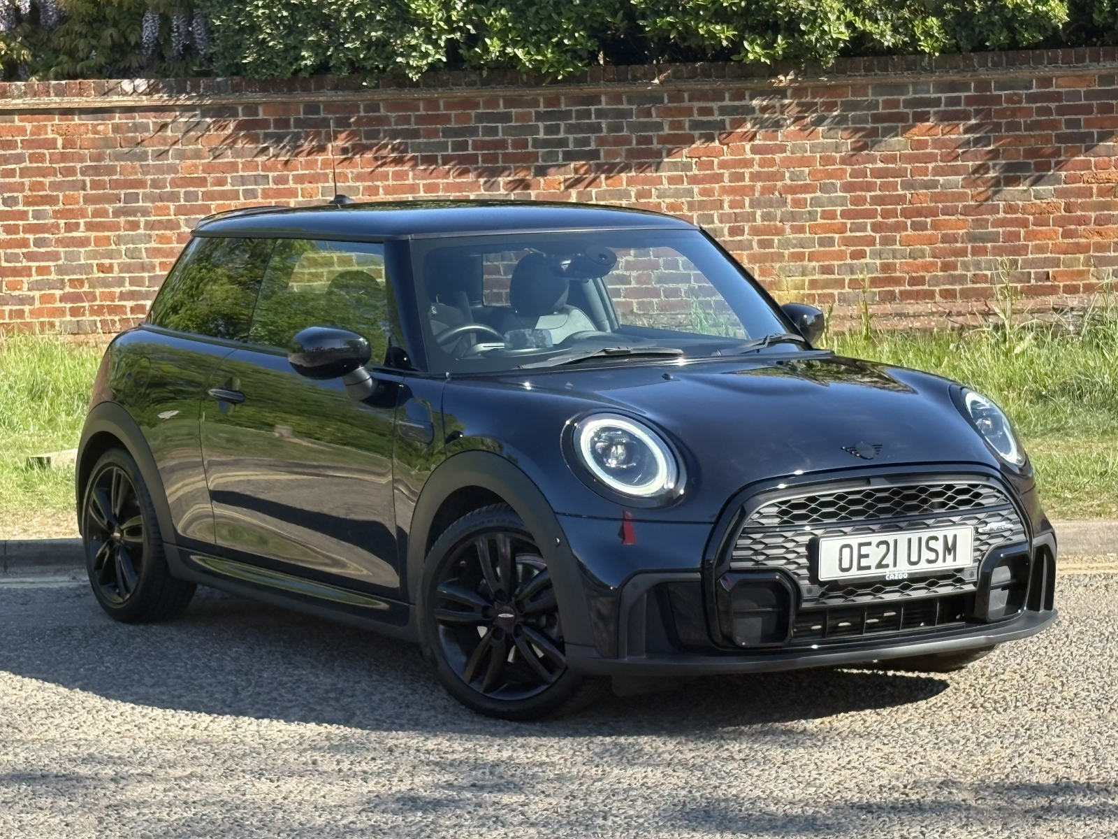 Main listing image - MINI Hatchback
