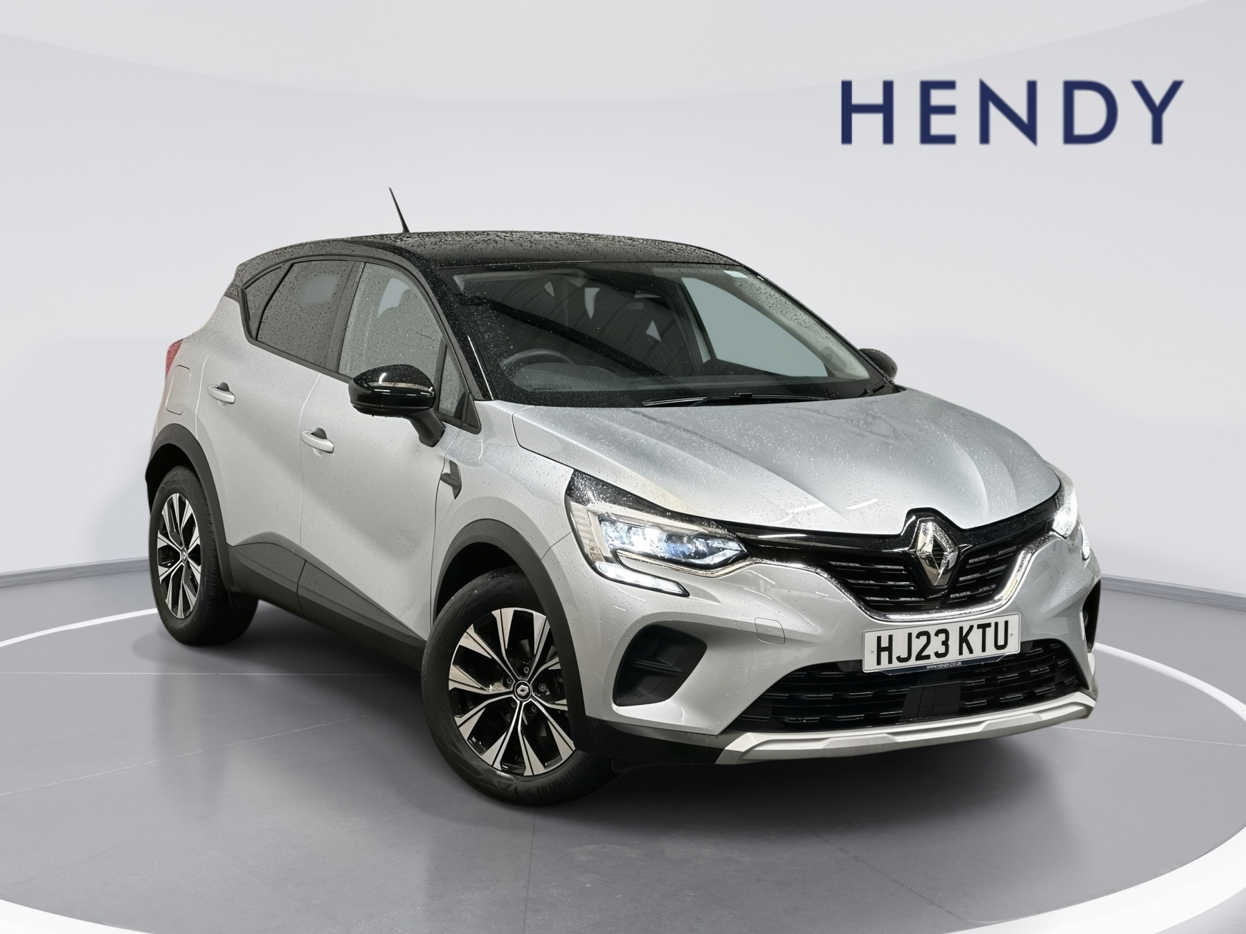 Main listing image - Renault Captur