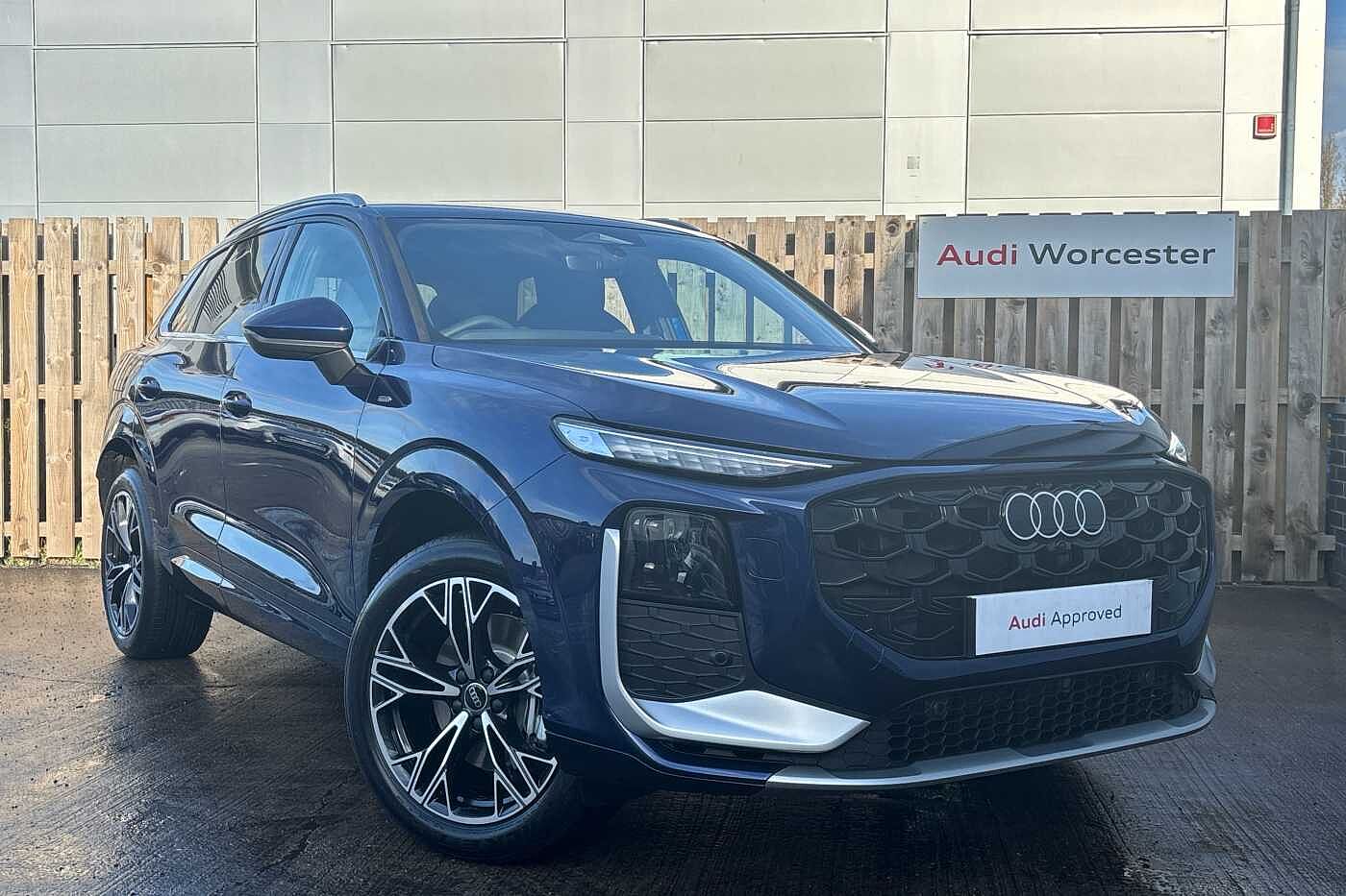 Main listing image - Audi Q3