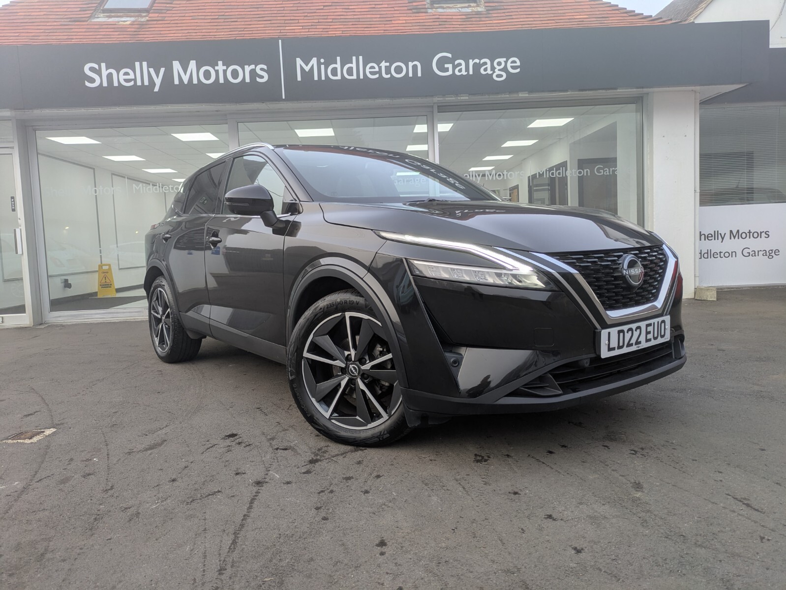 Main listing image - Nissan Qashqai