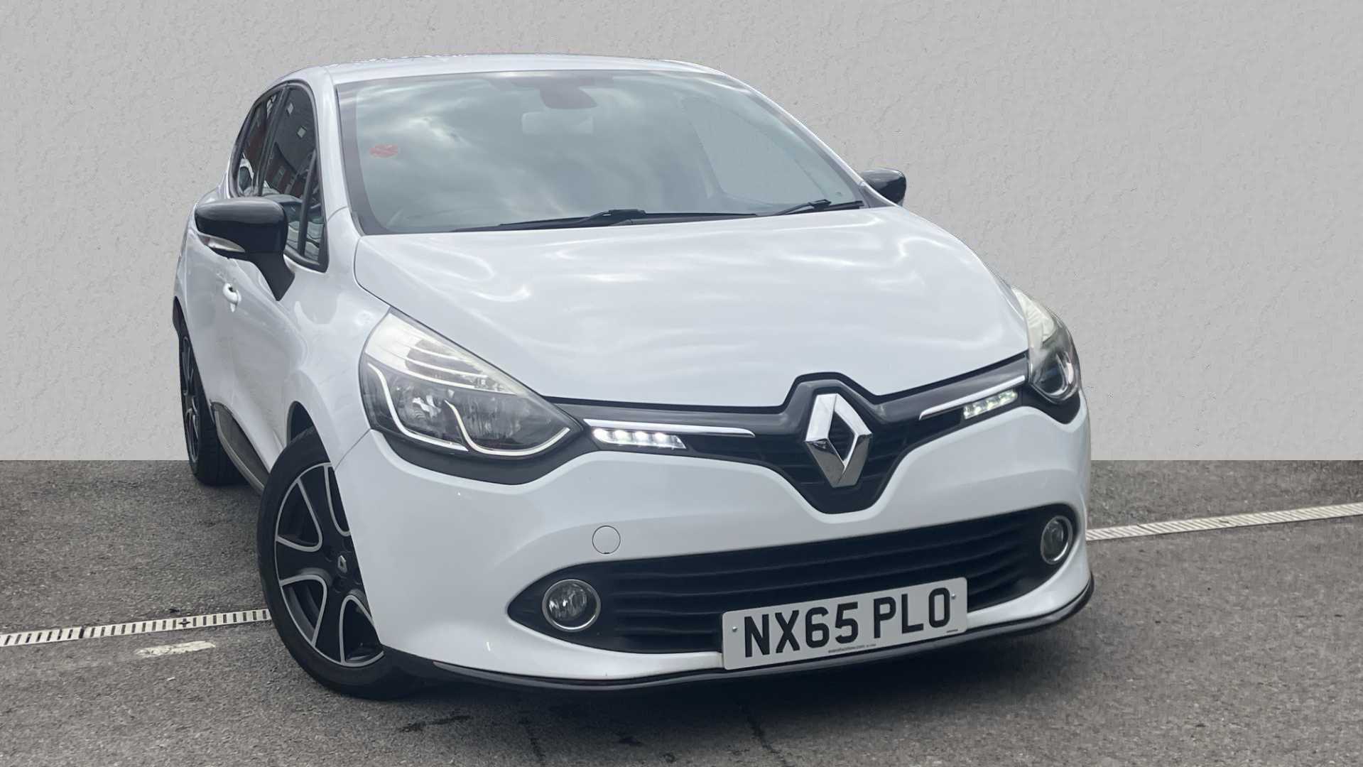 Main listing image - Renault Clio