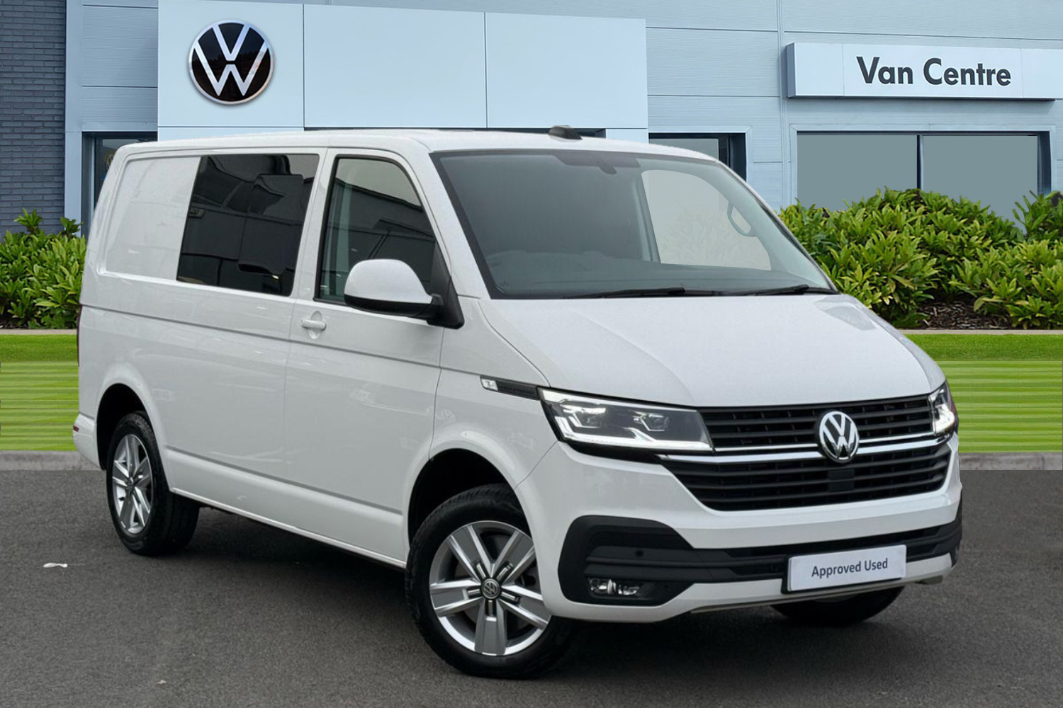 Main listing image - Volkswagen Transporter