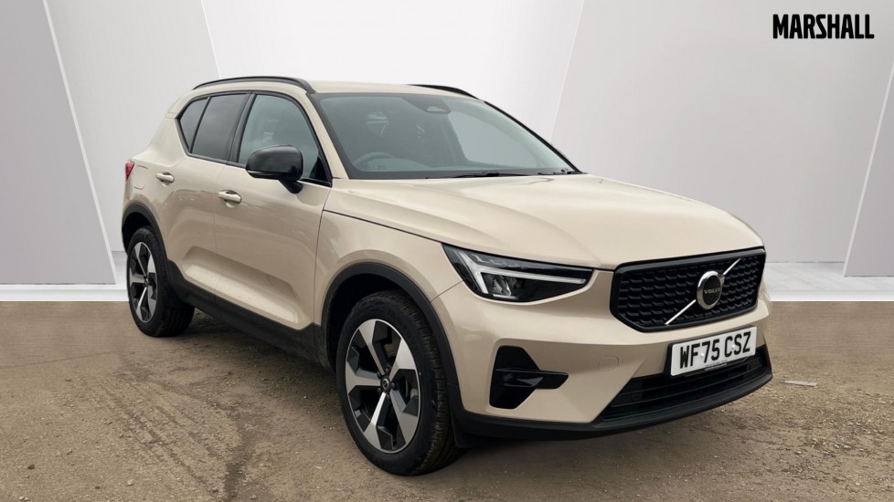 Main listing image - Volvo XC40