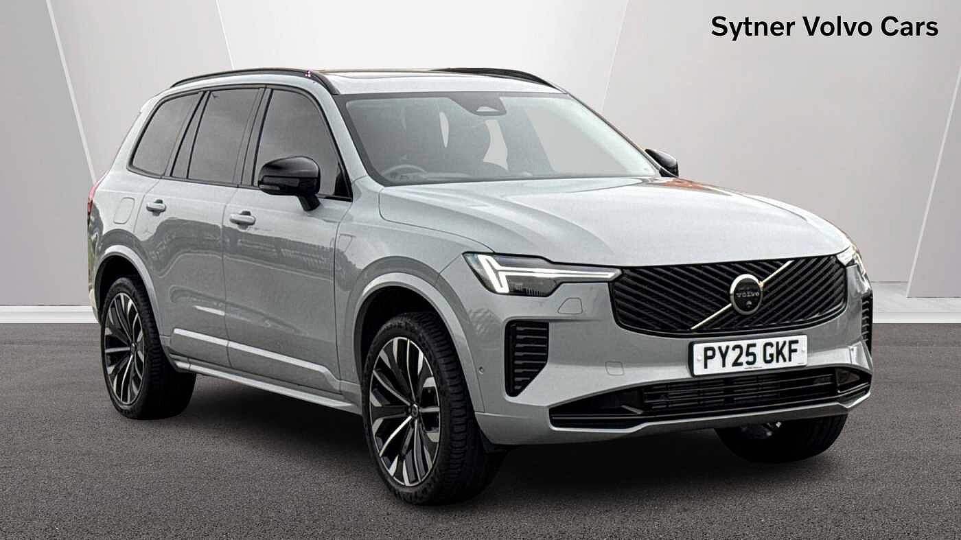 Main listing image - Volvo XC90