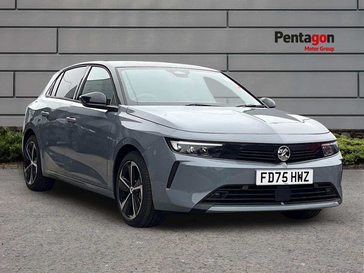 Main listing image - Vauxhall Astra