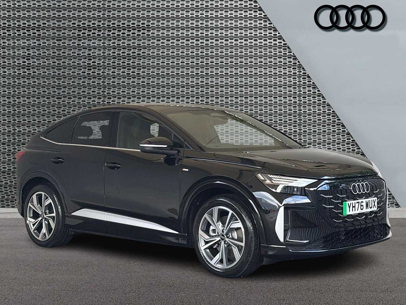 Main listing image - Audi Q4