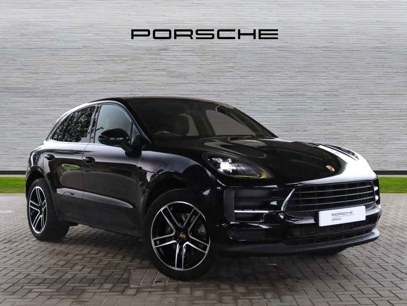 Main listing image - Porsche Macan