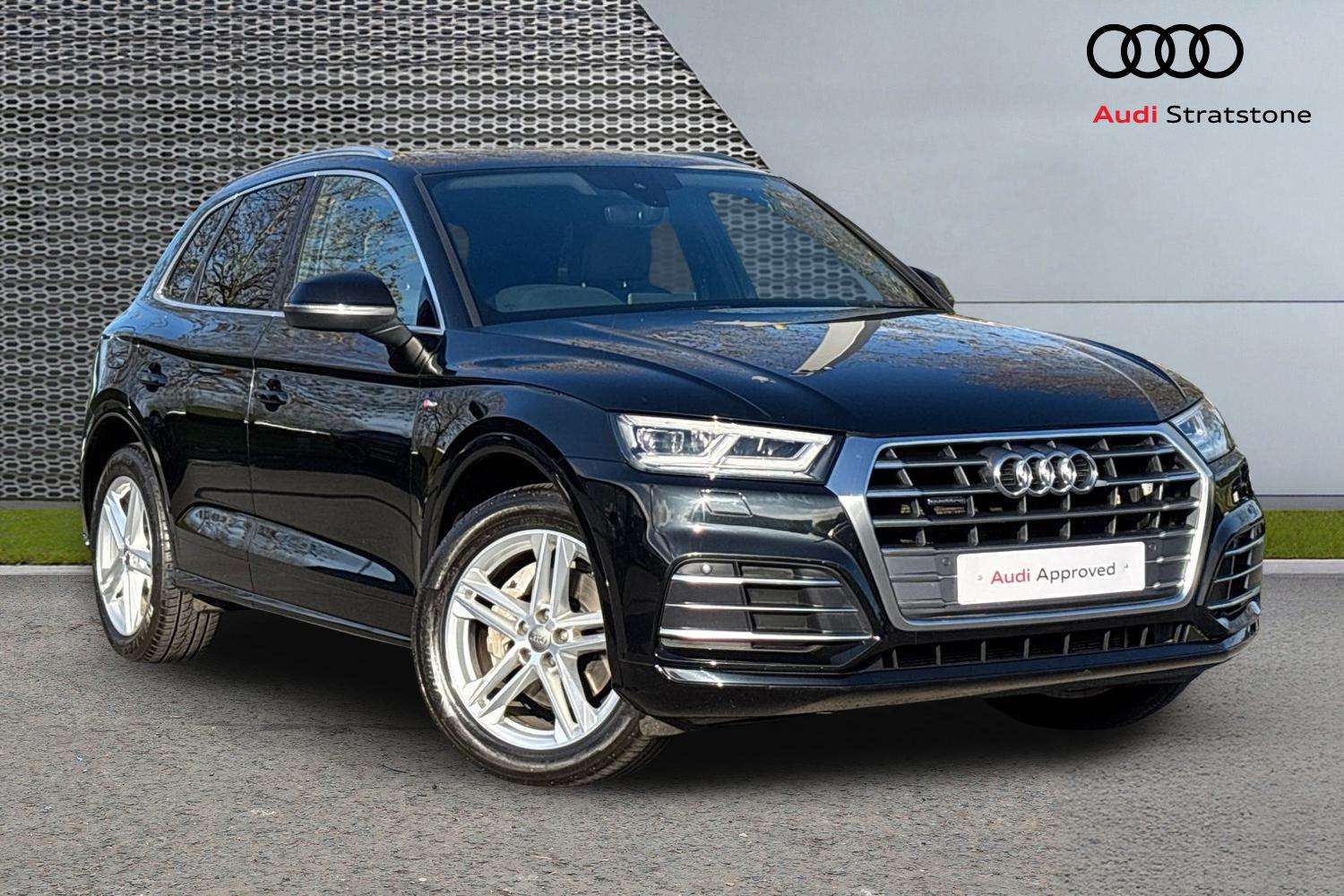 Main listing image - Audi Q5