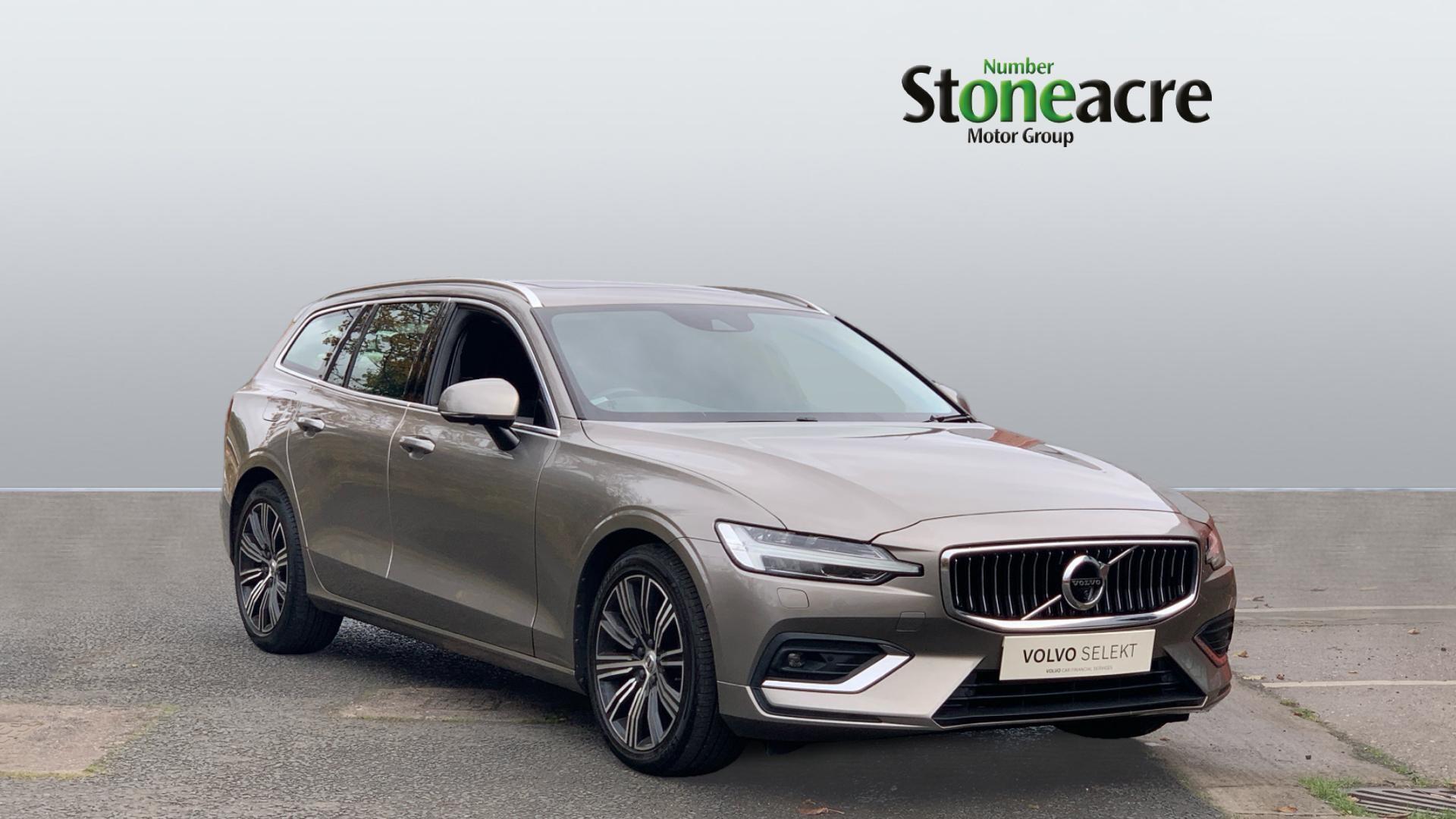 Main listing image - Volvo V60