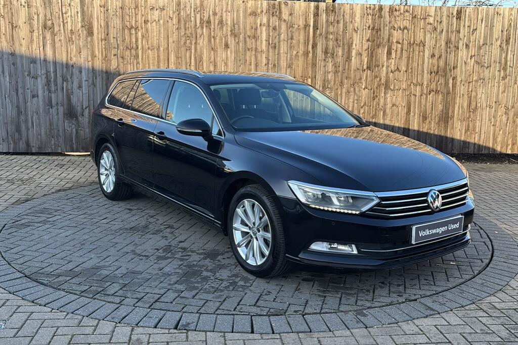 Main listing image - Volkswagen Passat Estate