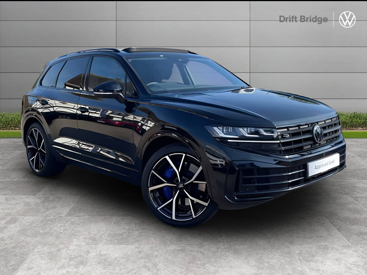 Main listing image - Volkswagen Touareg