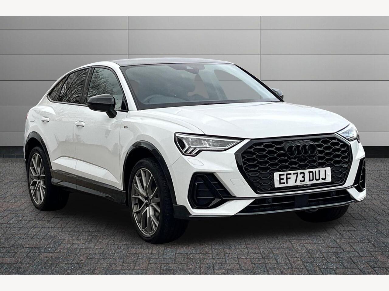 Main listing image - Audi Q3
