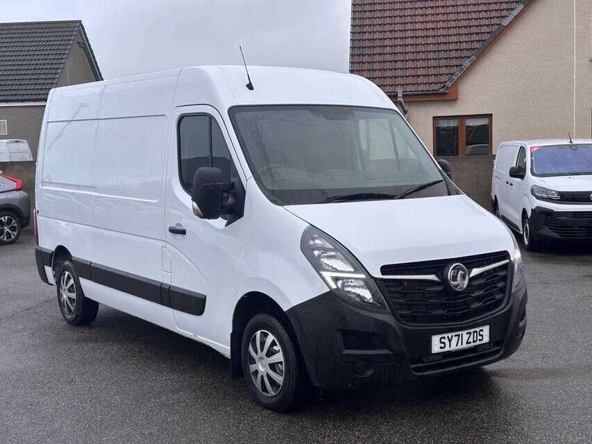 Main listing image - Vauxhall Movano