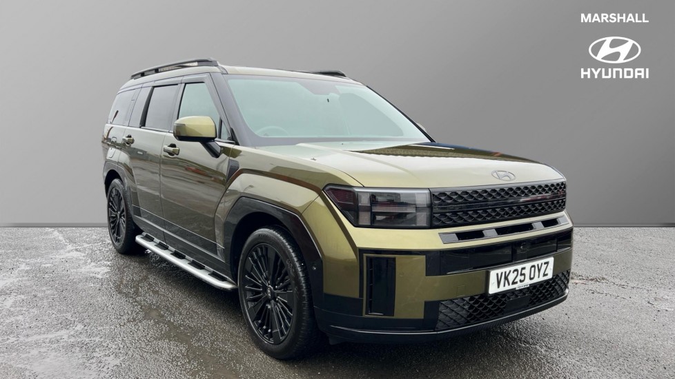 Main listing image - Hyundai Santa Fe