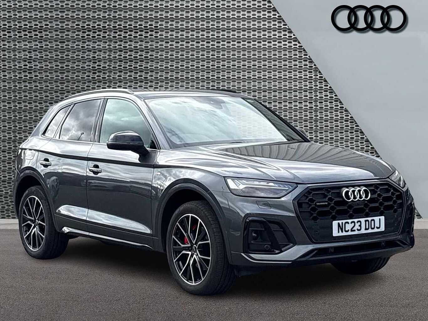 Main listing image - Audi Q5