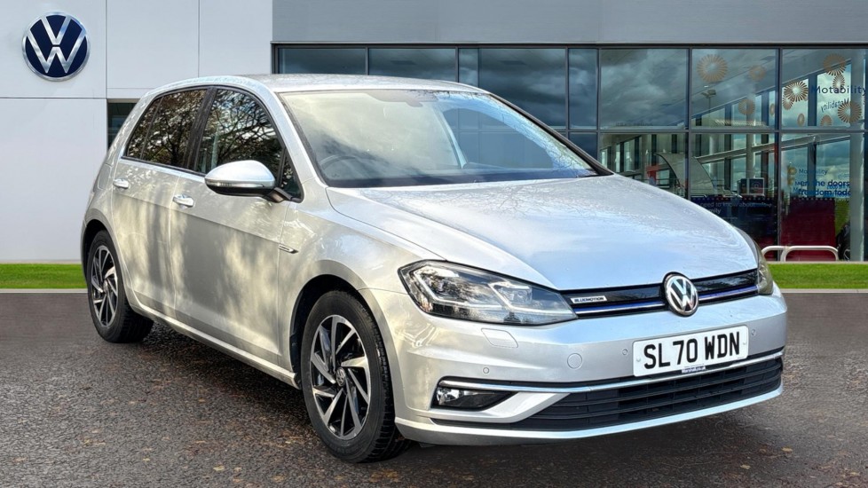 Main listing image - Volkswagen Golf