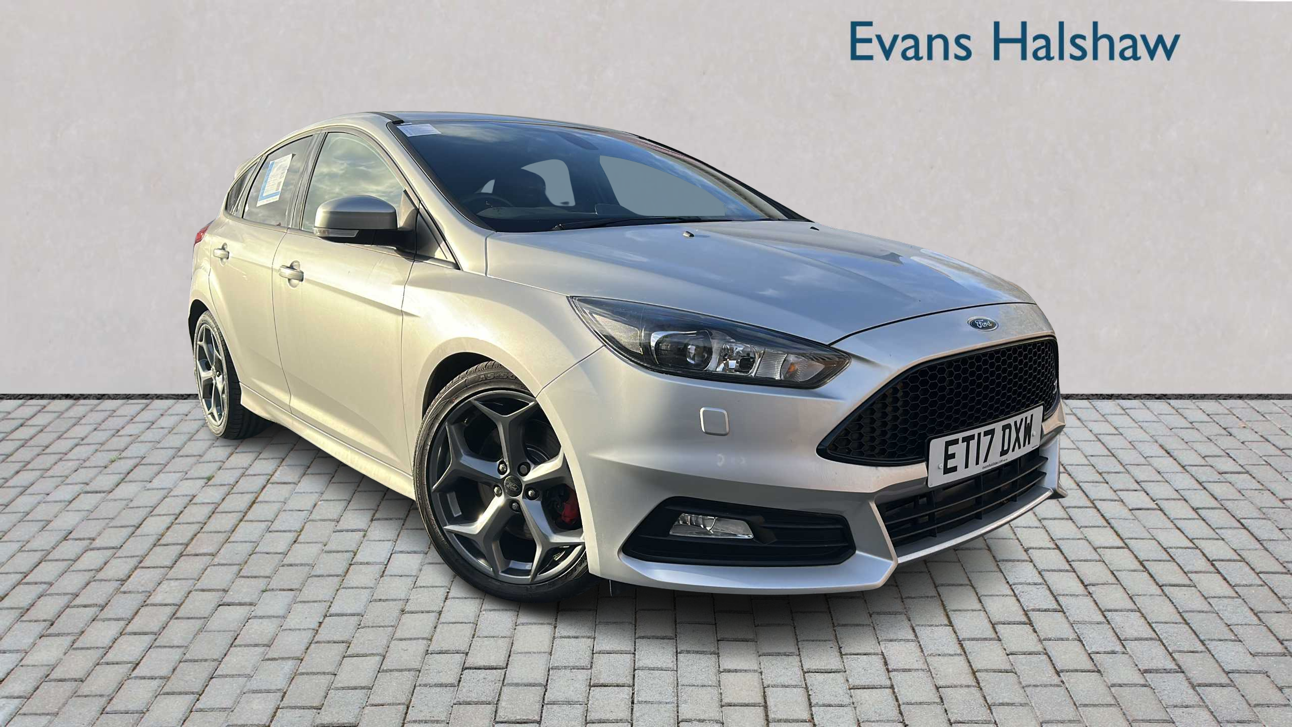 Main listing image - Ford Focus ST