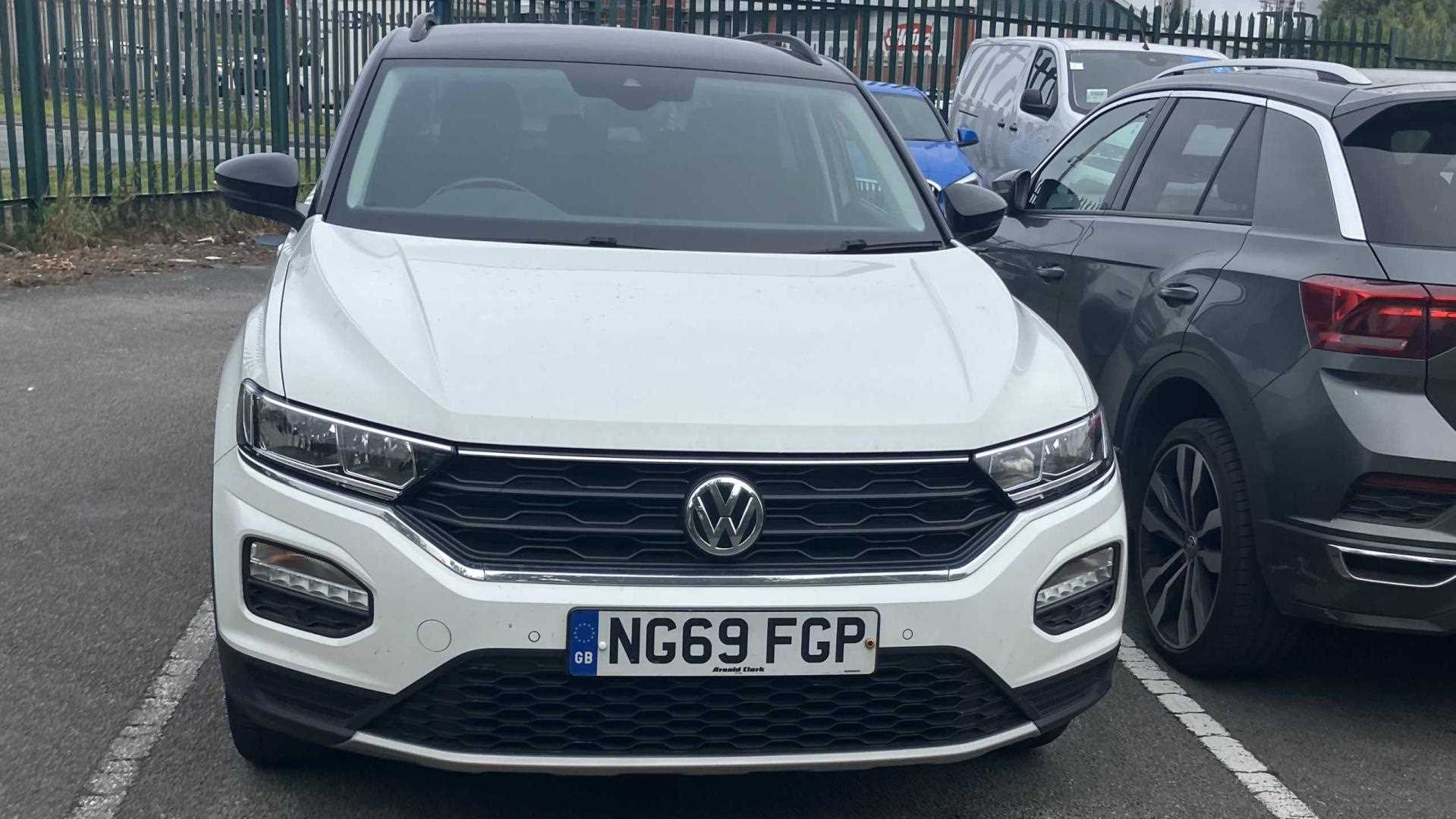 Main listing image - Volkswagen T-Roc