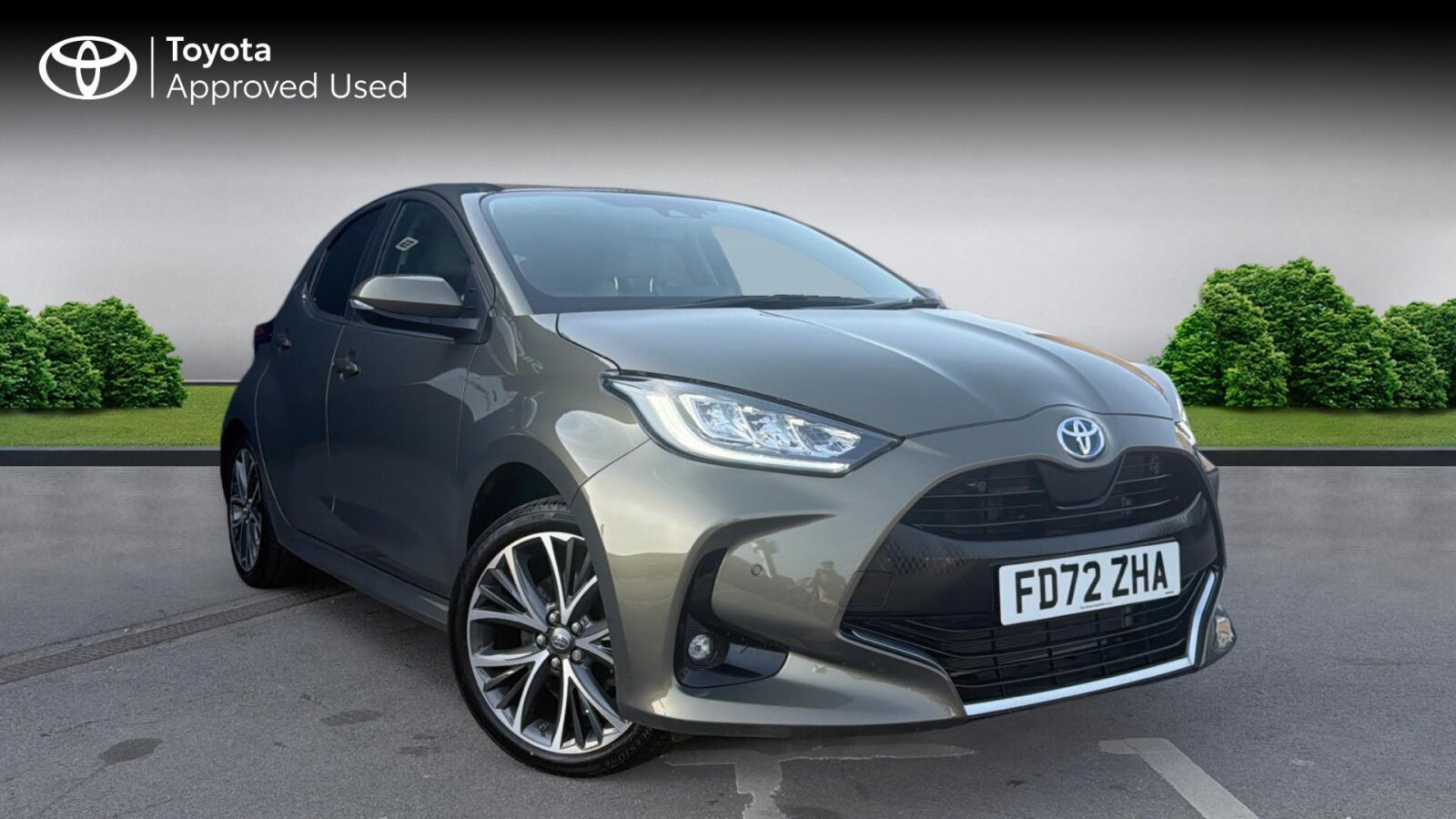 Main listing image - Toyota Yaris