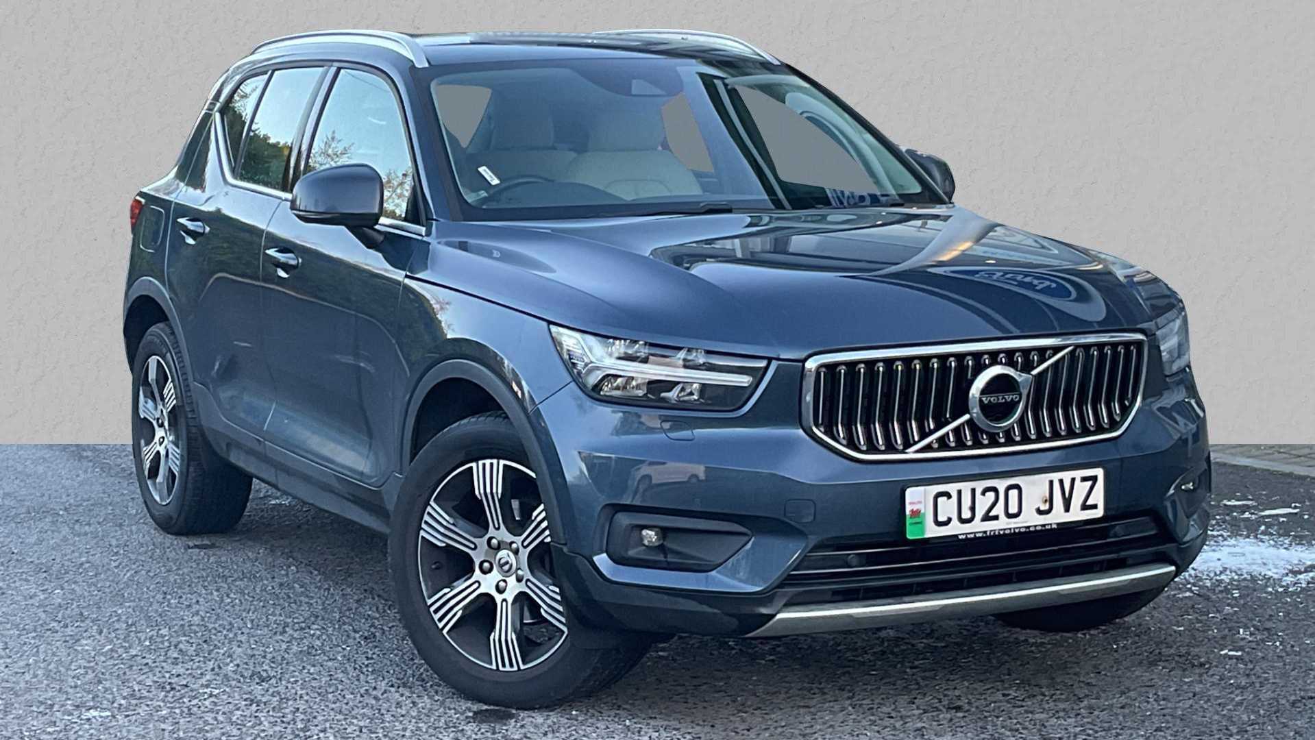 Main listing image - Volvo XC40