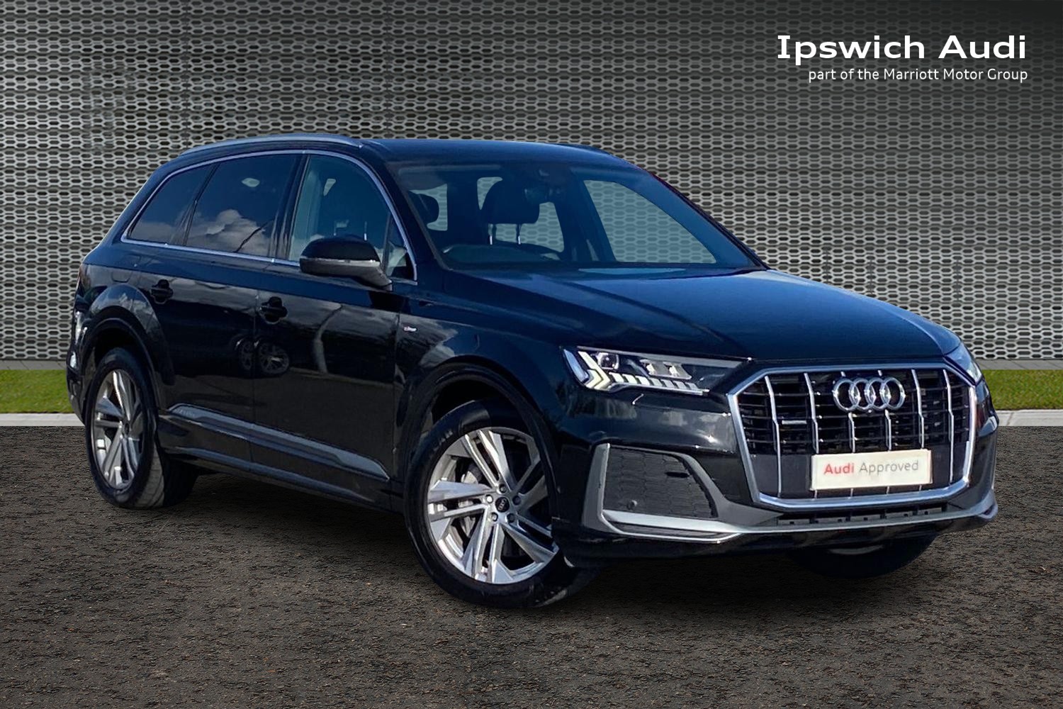 Main listing image - Audi Q7