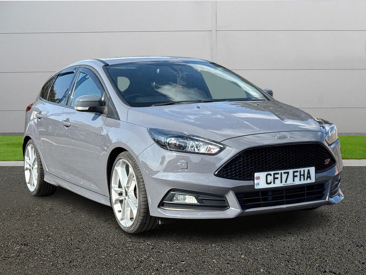 Main listing image - Ford Focus ST