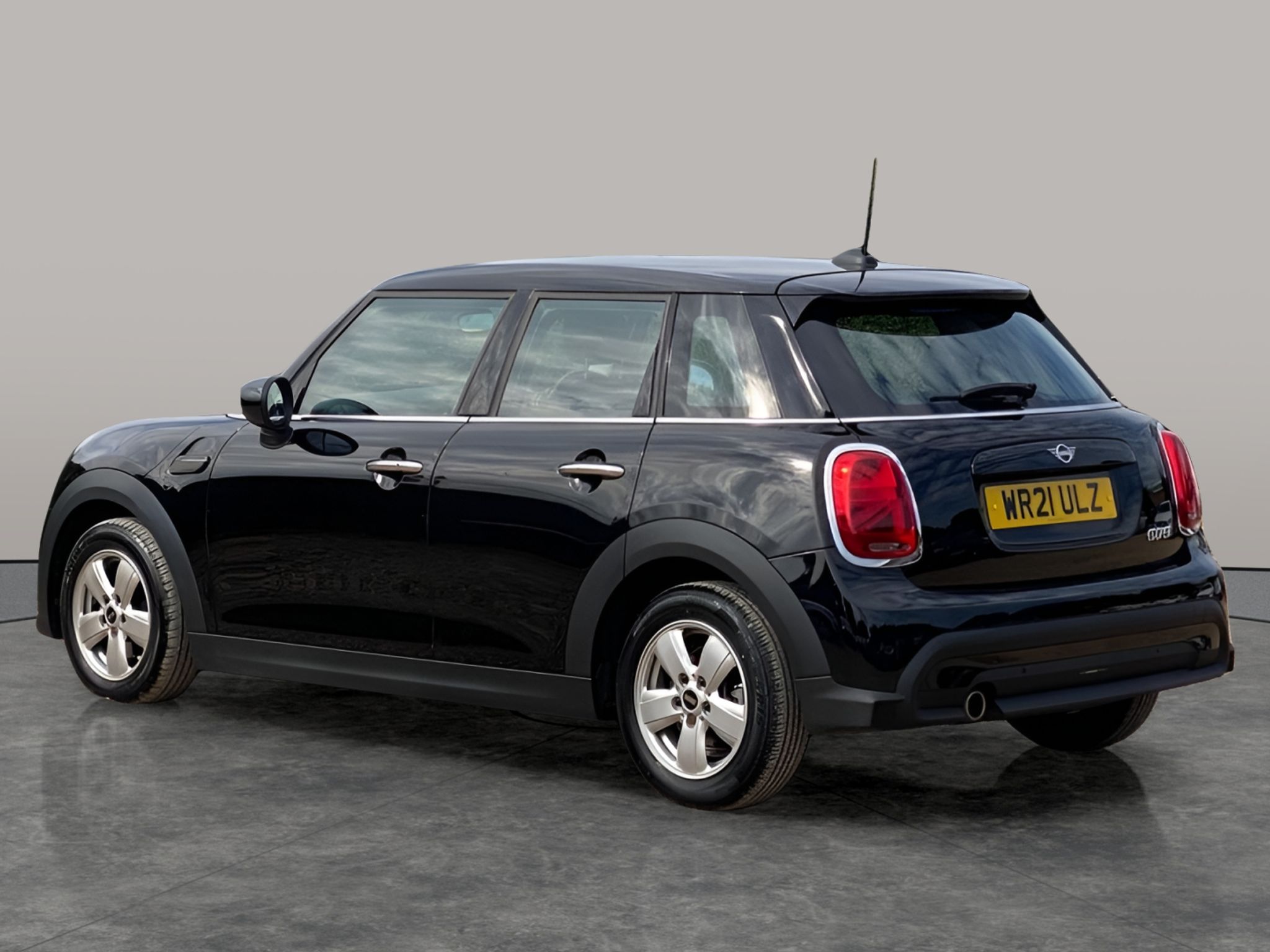 Main listing image - MINI Hatchback 5dr