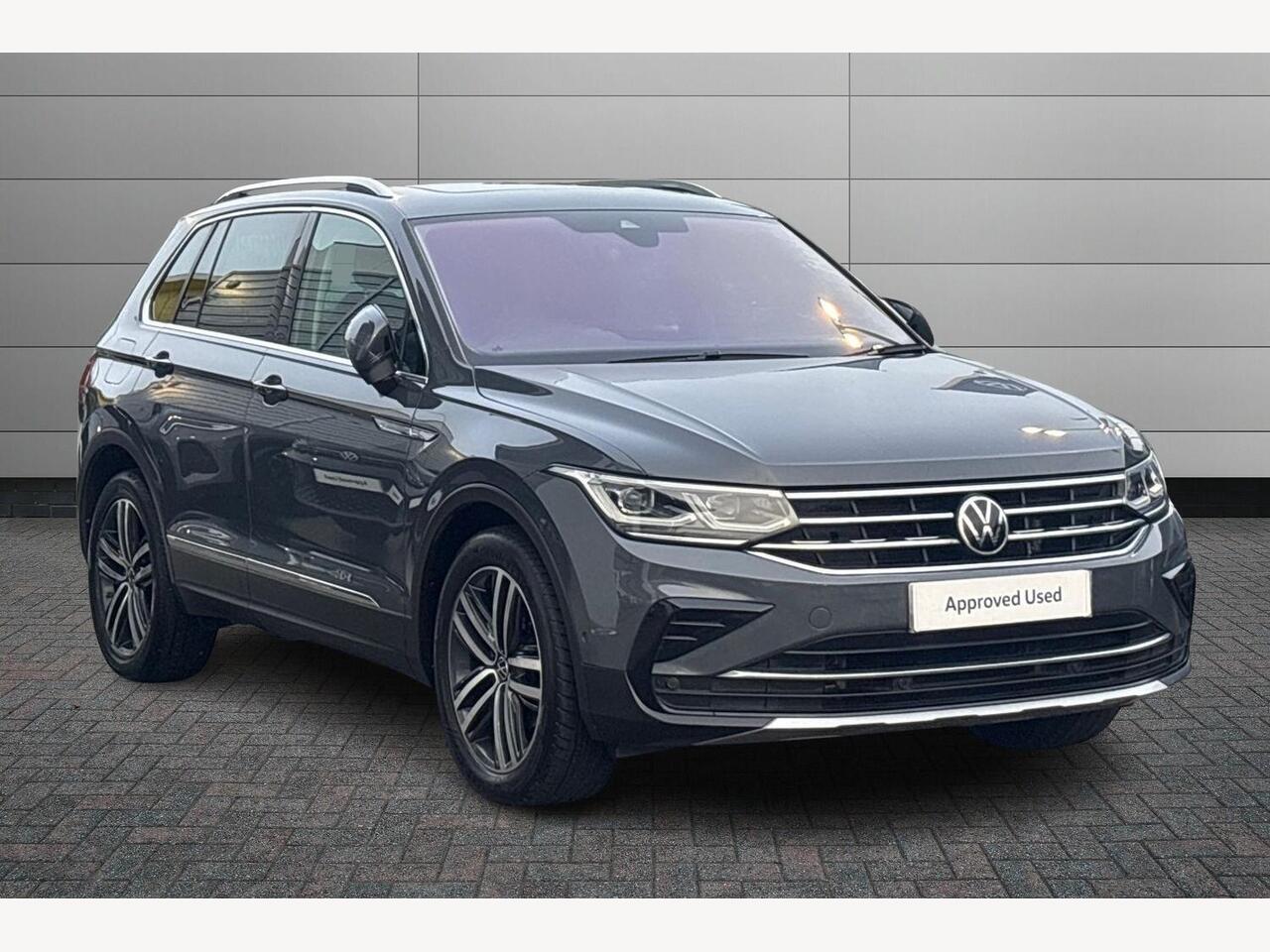 Main listing image - Volkswagen Tiguan