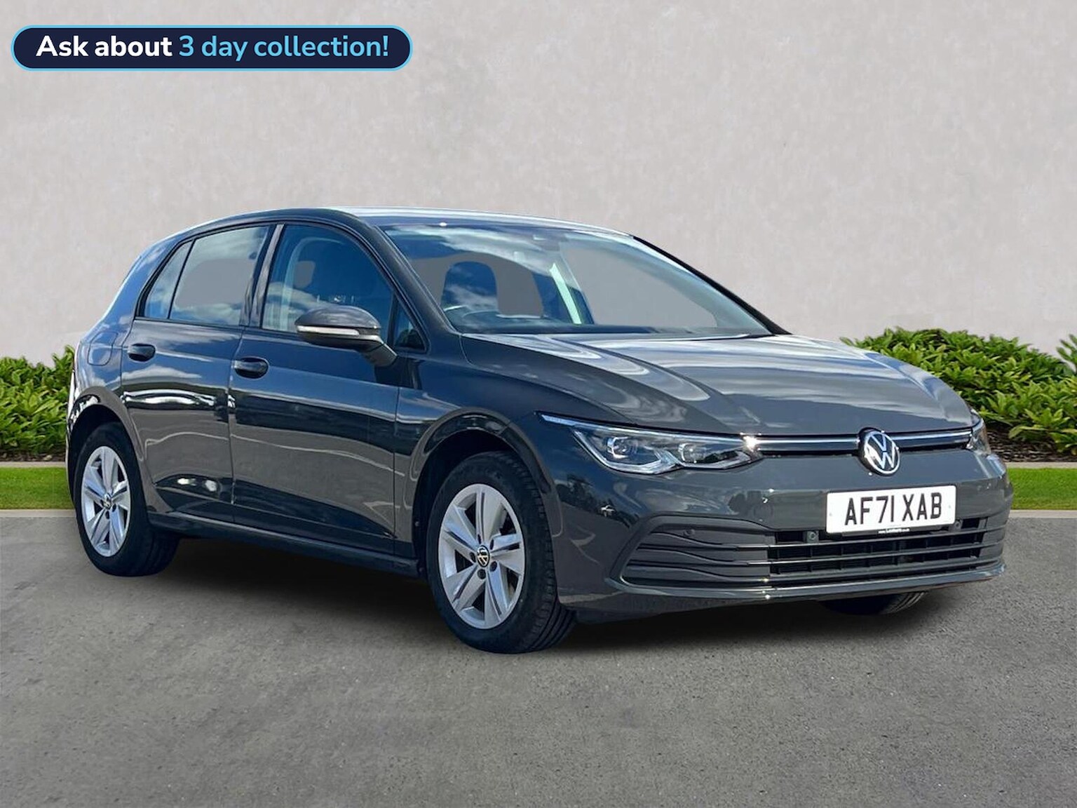 Main listing image - Volkswagen Golf