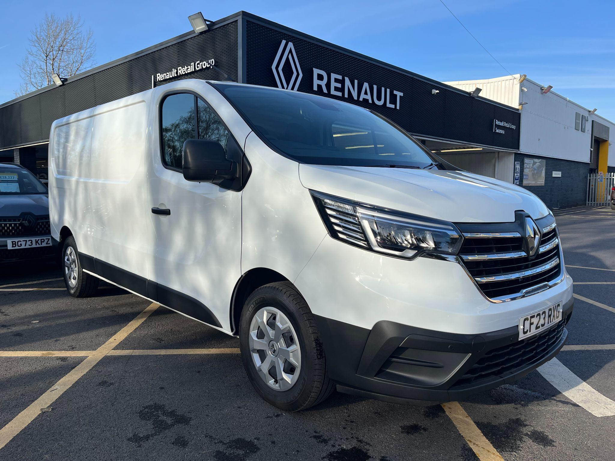 Main listing image - Renault Trafic