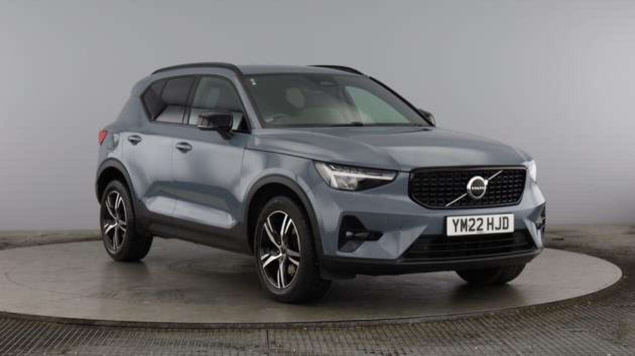 Main listing image - Volvo XC40