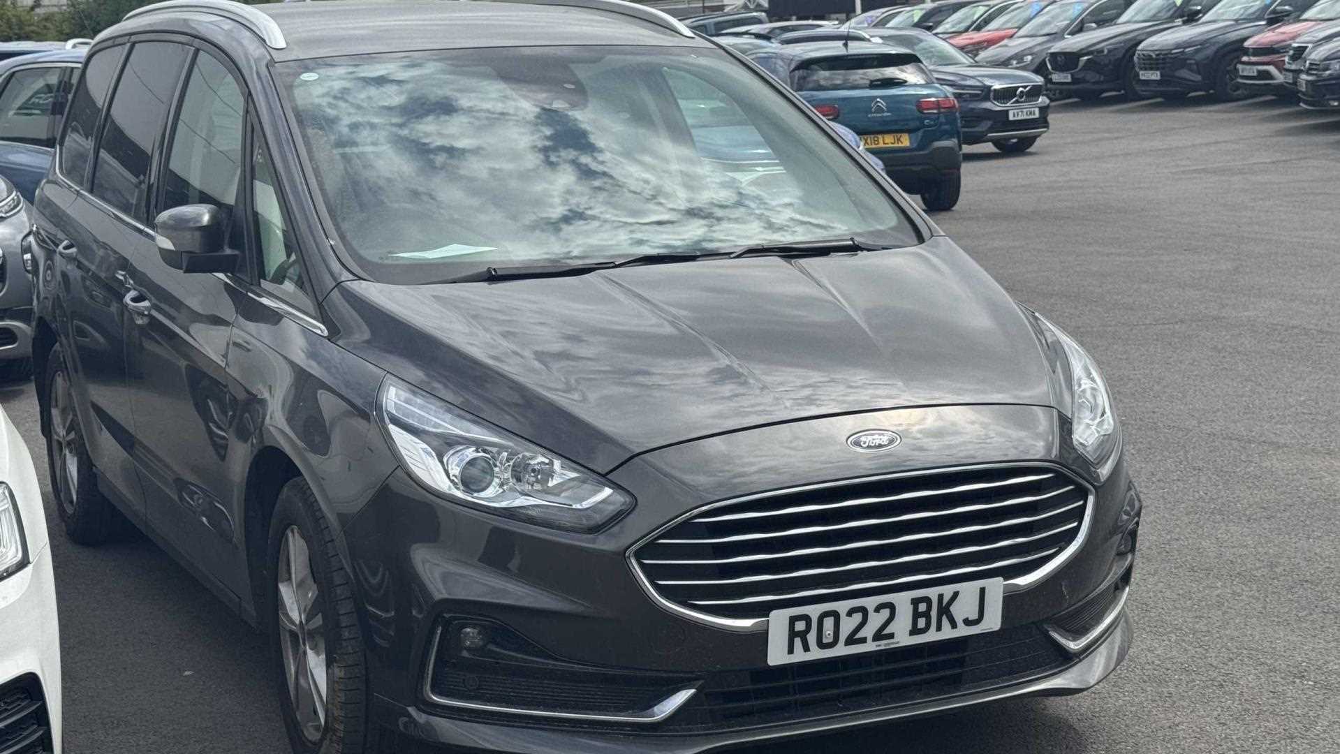 Main listing image - Ford Galaxy