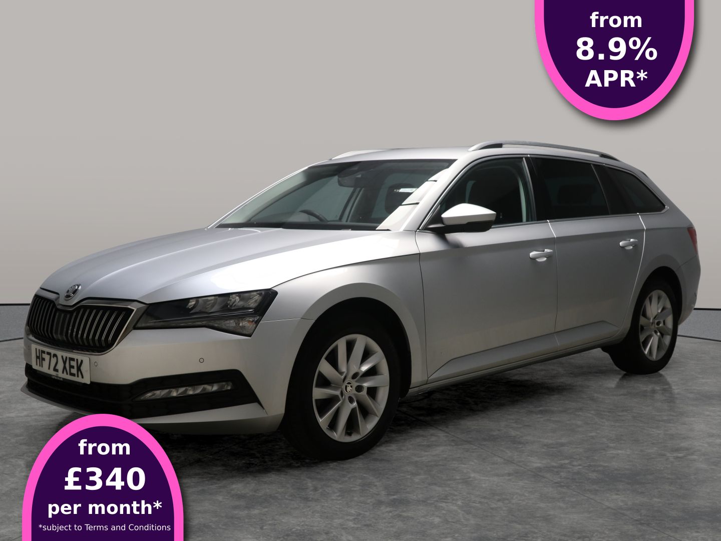 Main listing image - Skoda Superb Estate