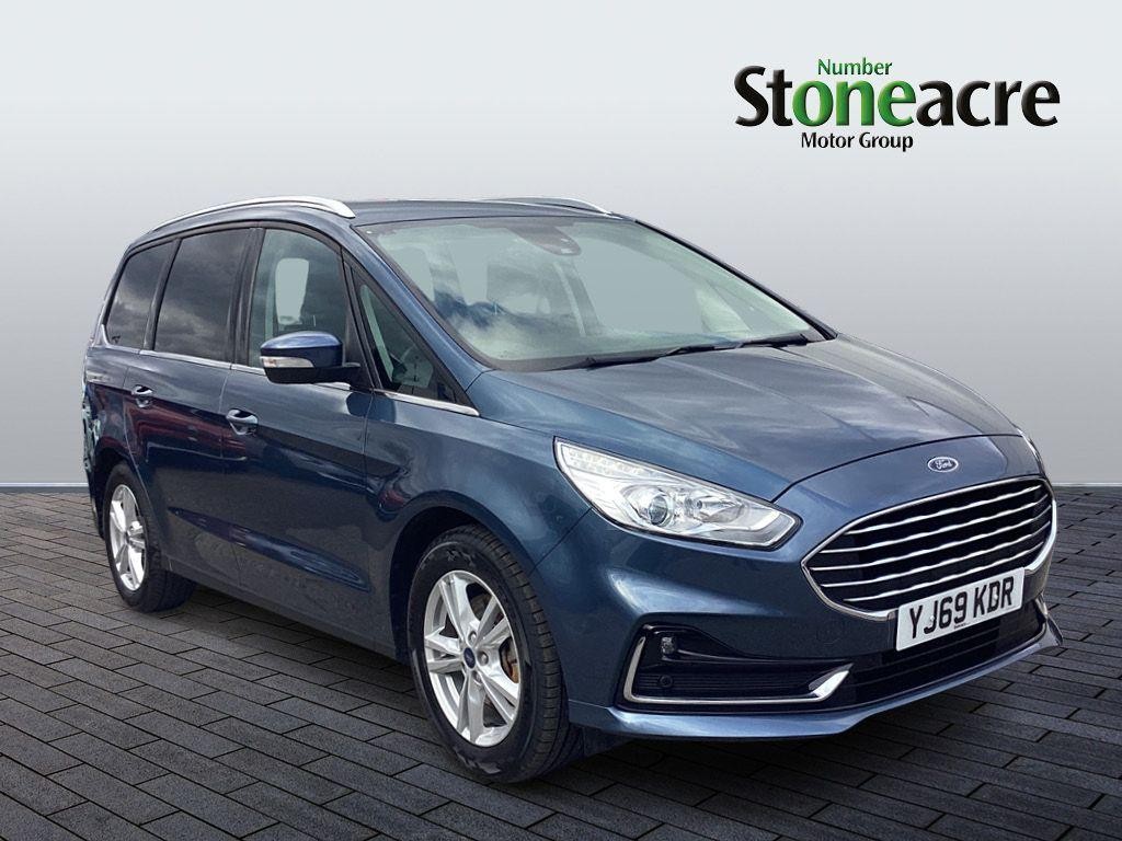 Main listing image - Ford Galaxy