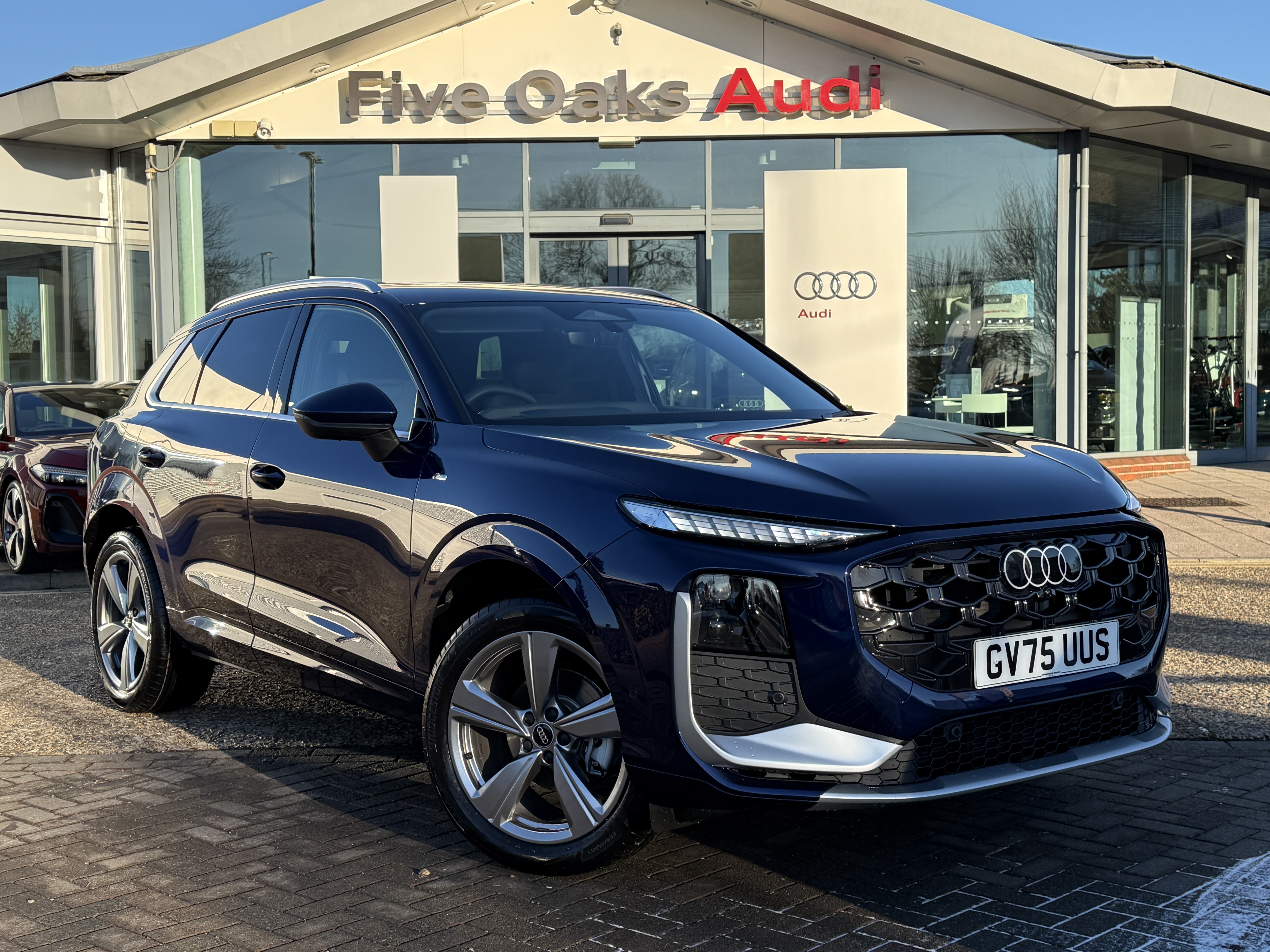 Main listing image - Audi Q3