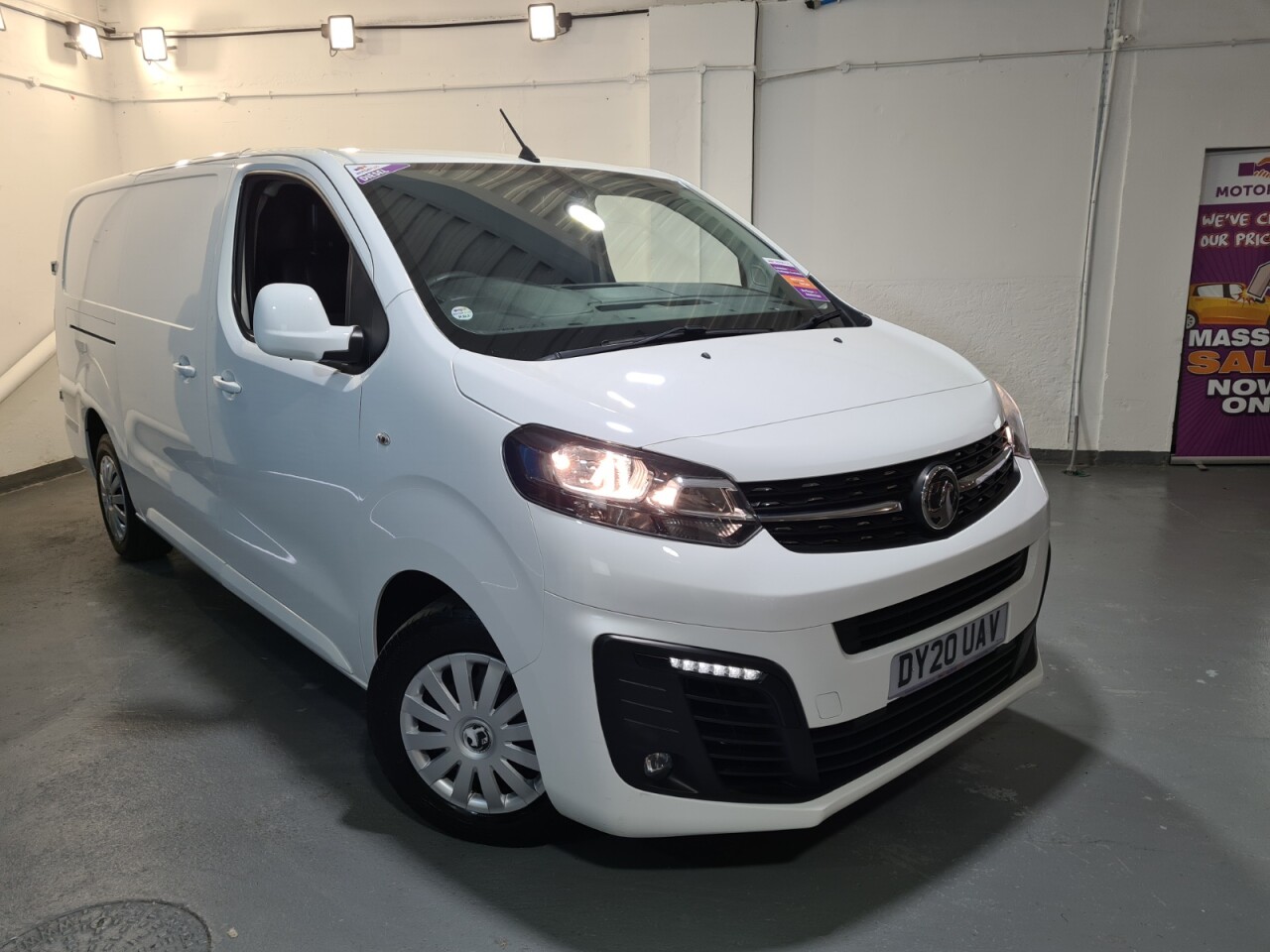 Main listing image - Vauxhall Vivaro