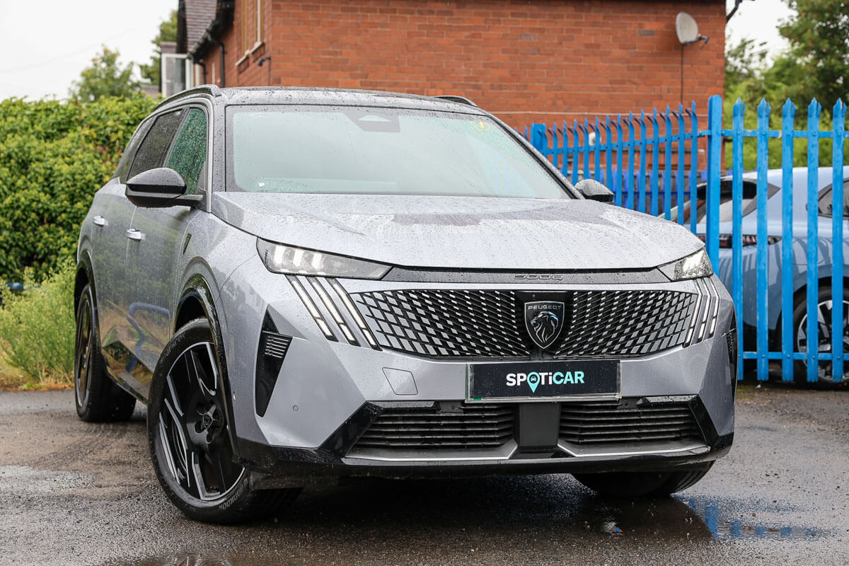 Main listing image - Peugeot 5008