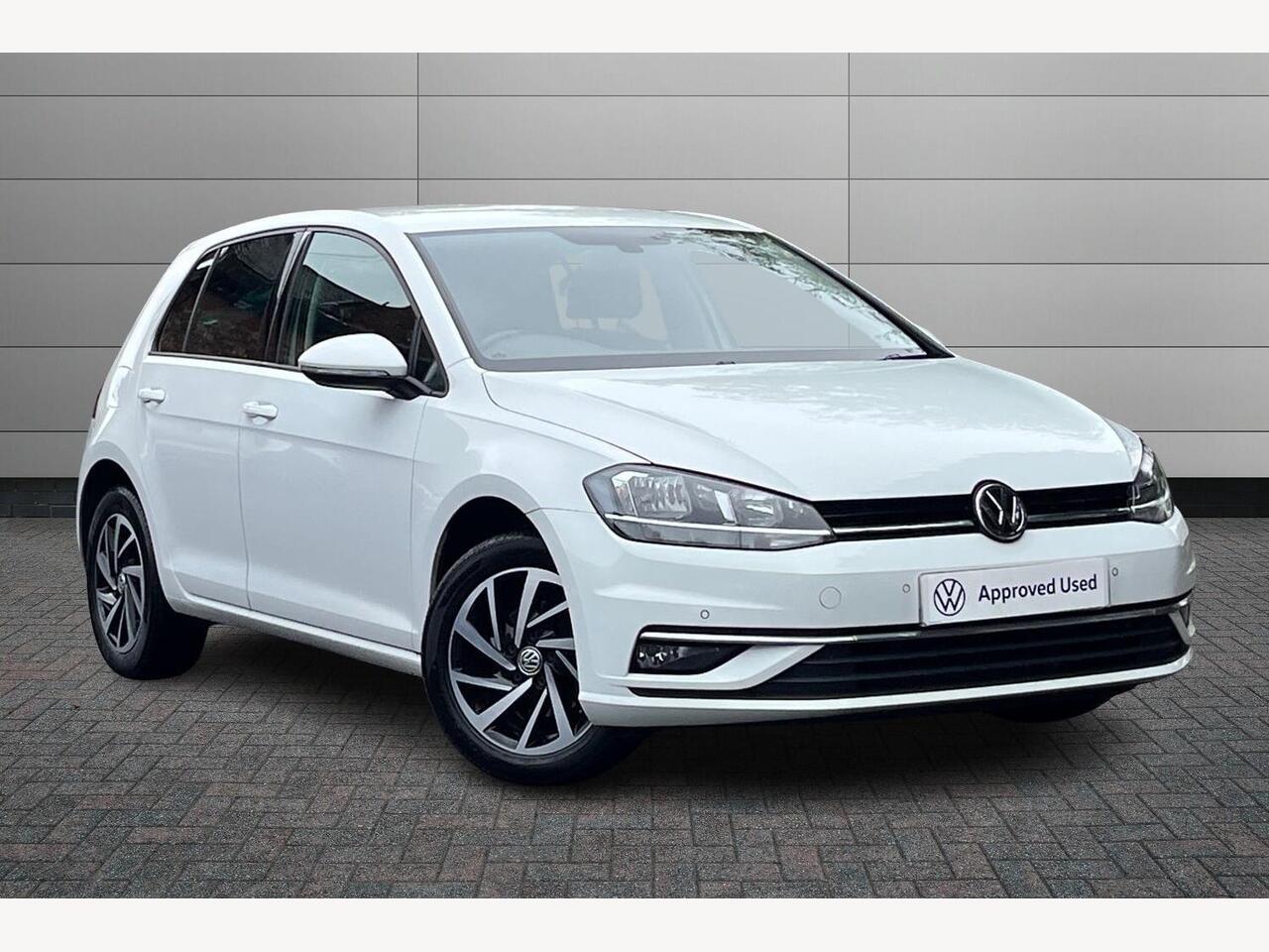 Main listing image - Volkswagen Golf