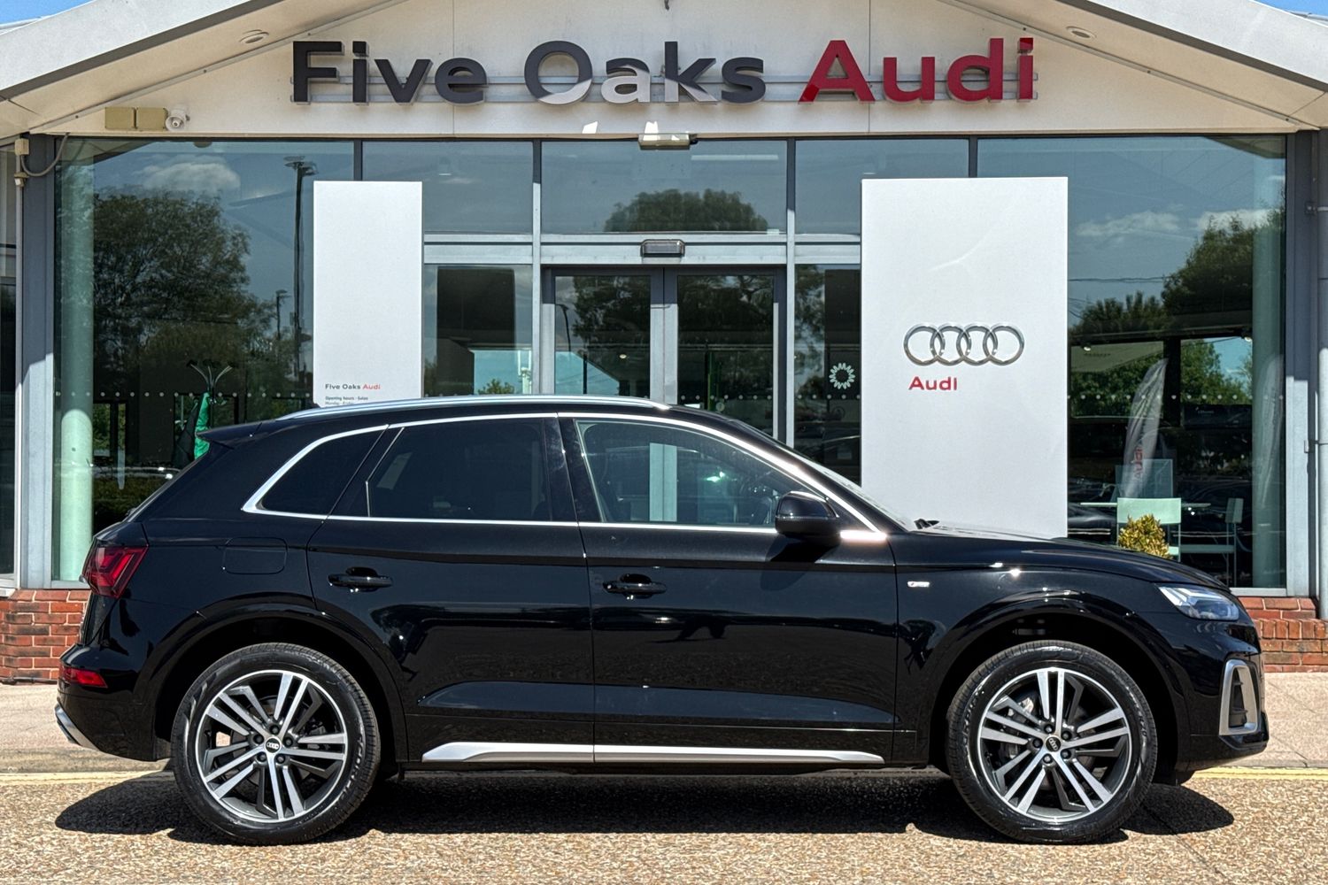 Main listing image - Audi Q5