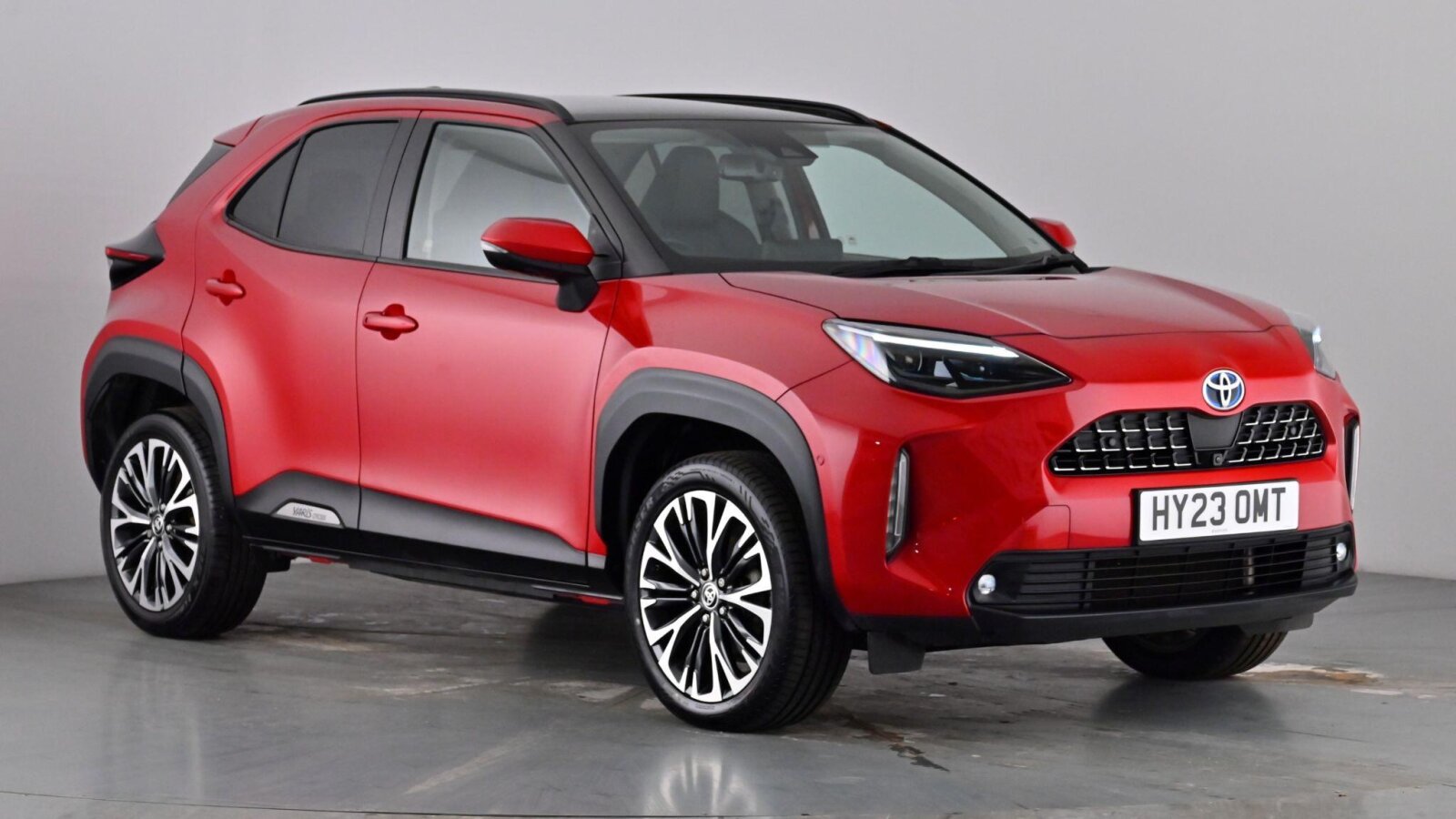 Main listing image - Toyota Yaris Cross