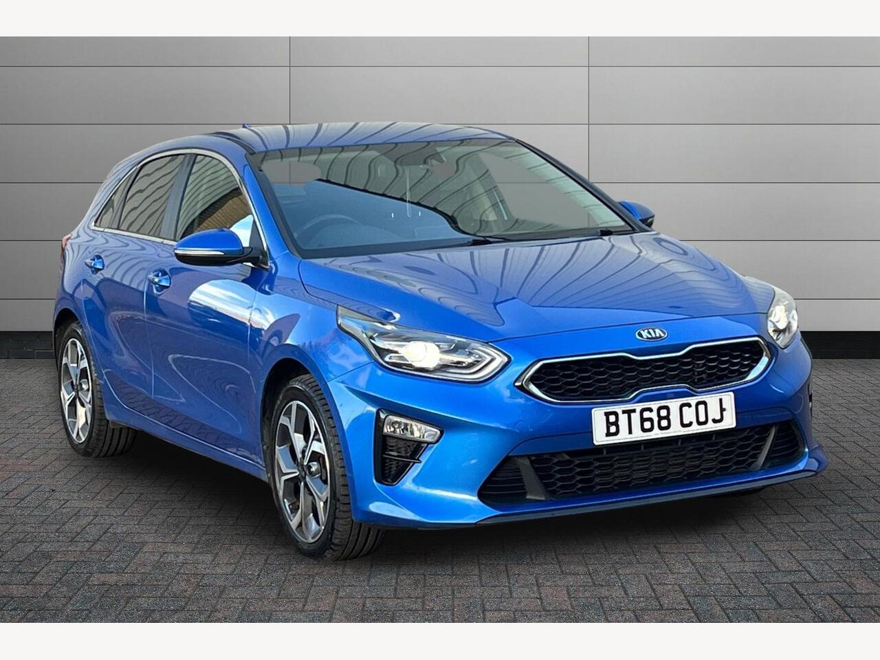 Main listing image - Kia Ceed