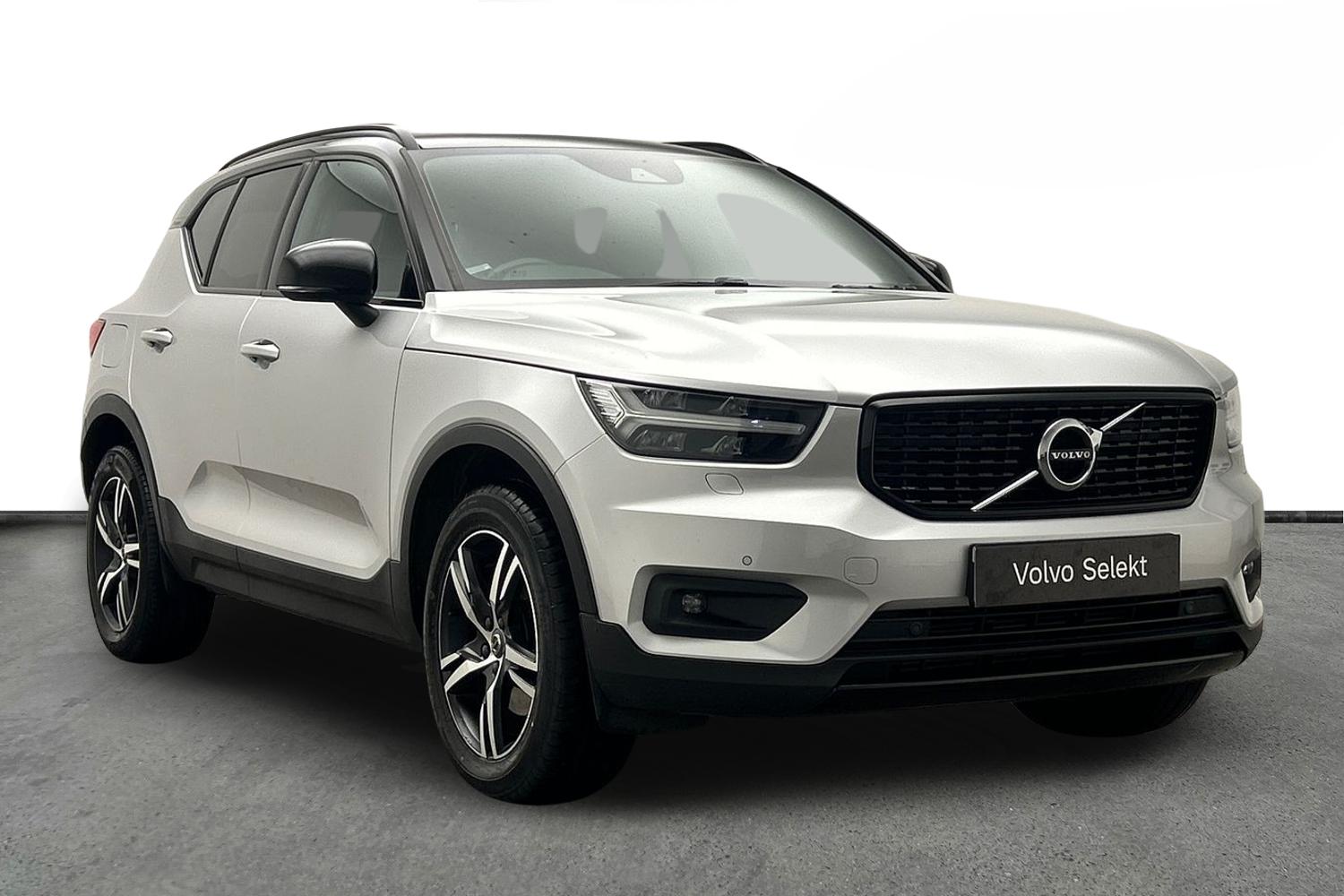 Main listing image - Volvo XC40
