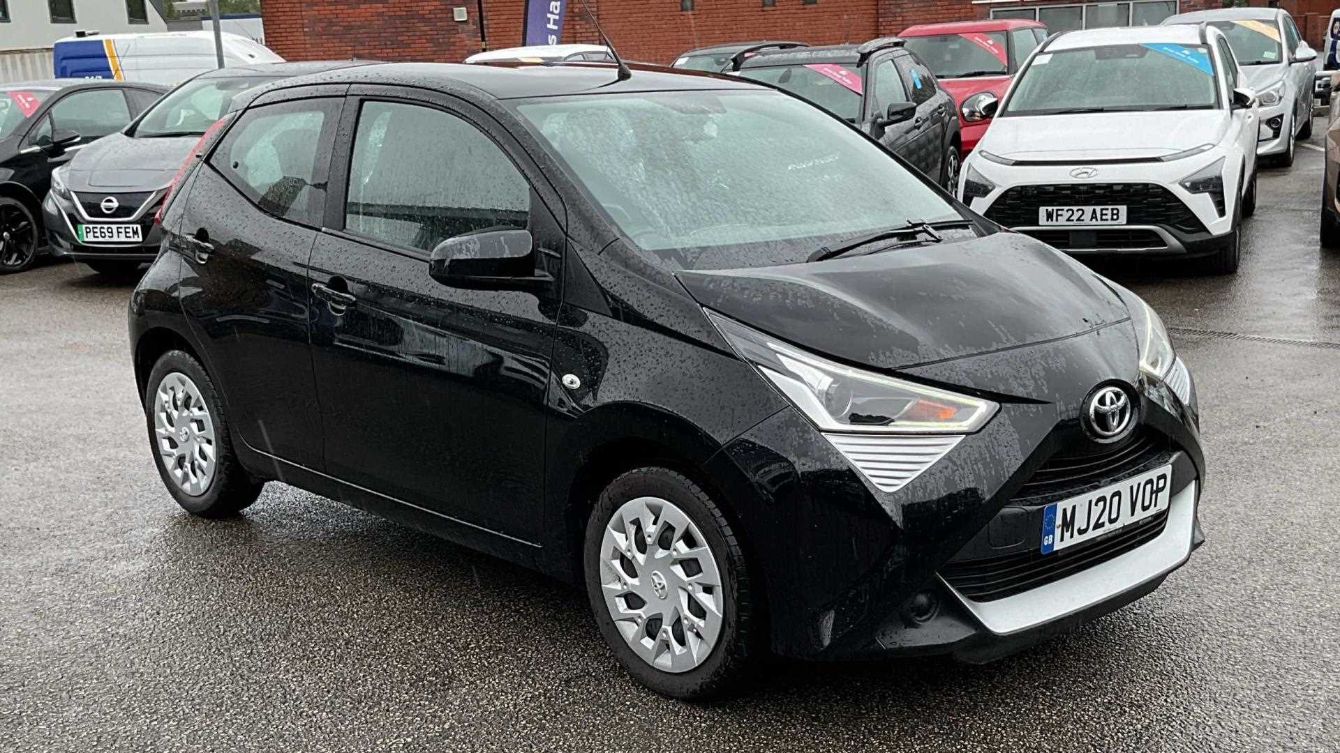 Main listing image - Toyota Aygo