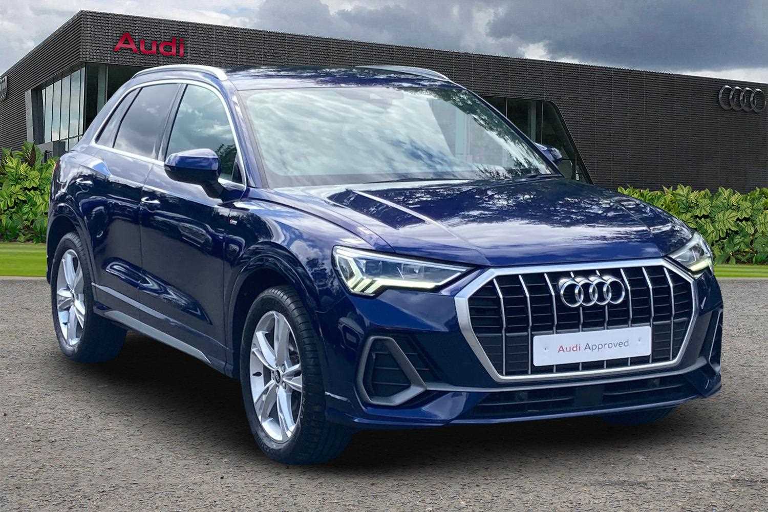 Main listing image - Audi Q3