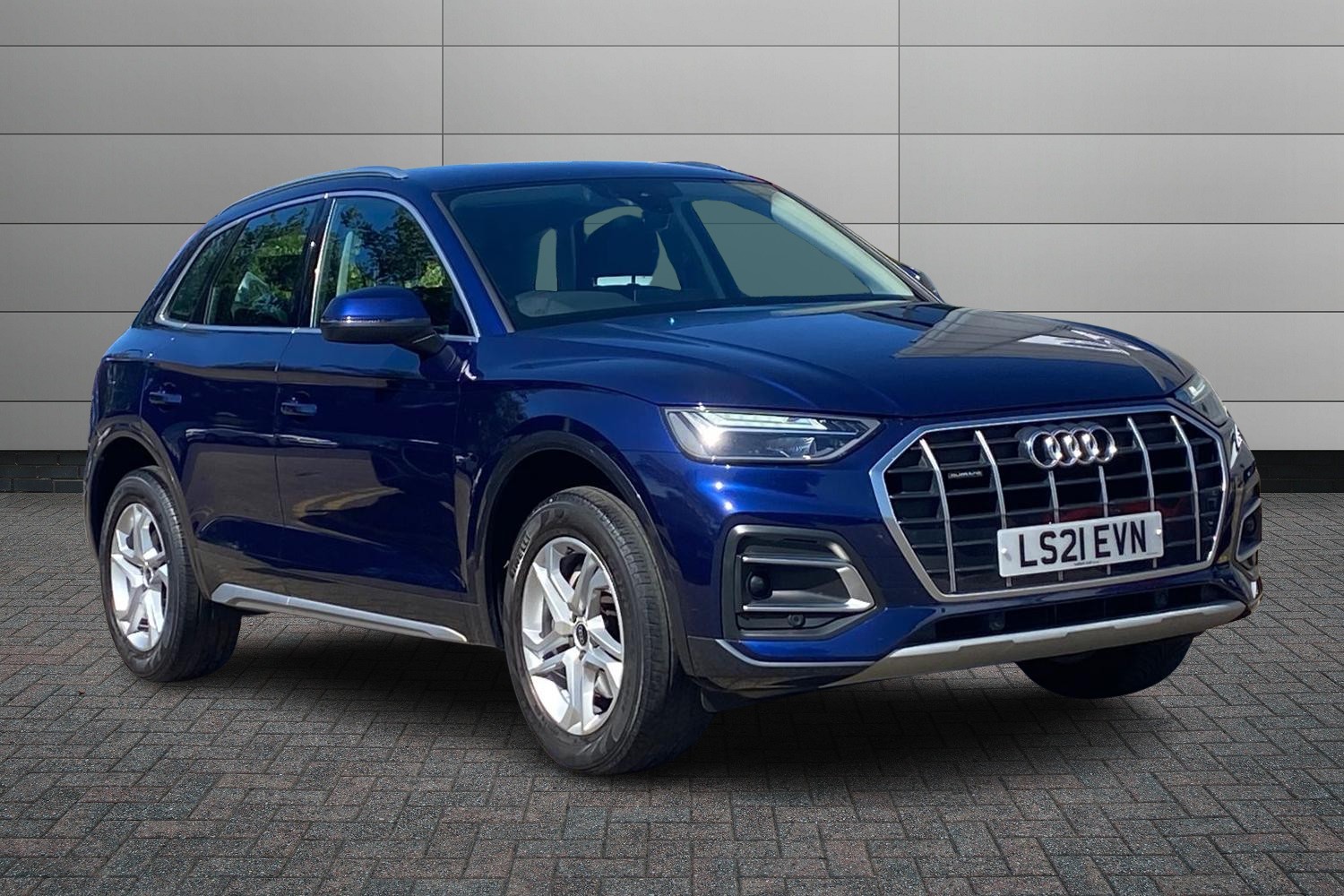 Main listing image - Audi Q5